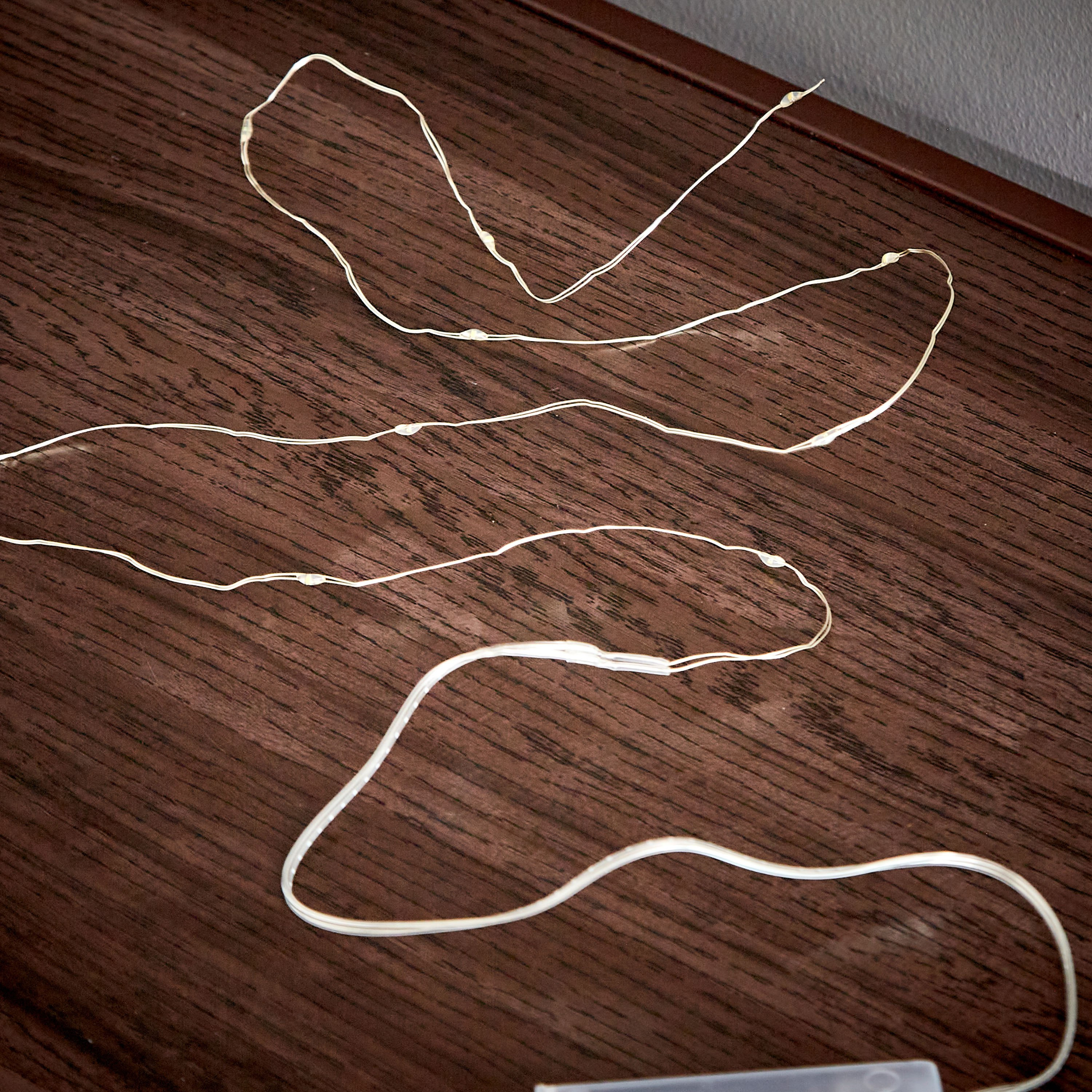 شريط إضاءة بـ10 لمبات مايكرو إل إي دي أر جي بي من أورلا - 130 سم-hbxdiningroom-lighting-decorativesandstringlights-image-1