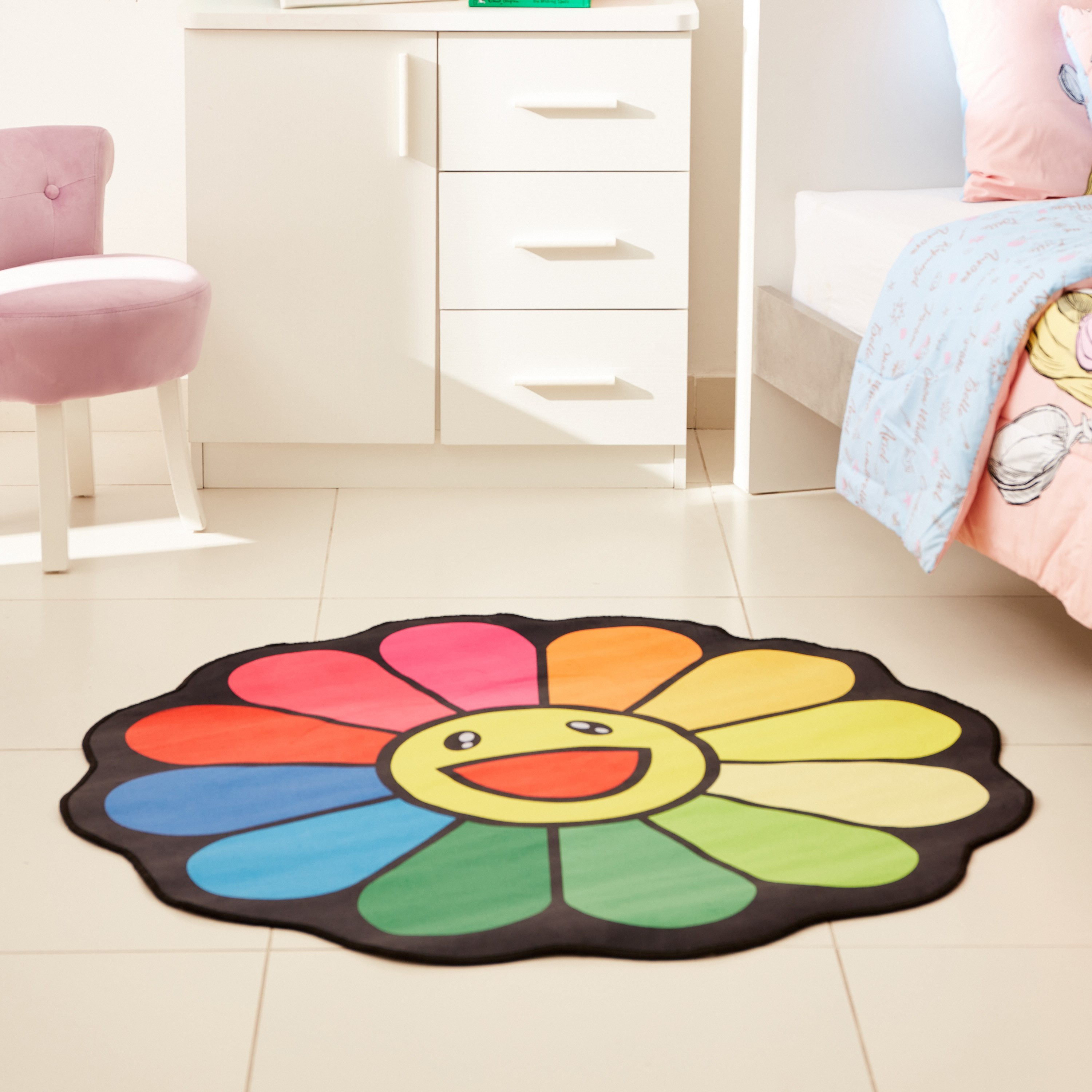 سجادة بتصميم زهرة وابتسامة من كومفي - 120 سم-hbxdecorandfurnishings-floorcoverings-rugs-image-1