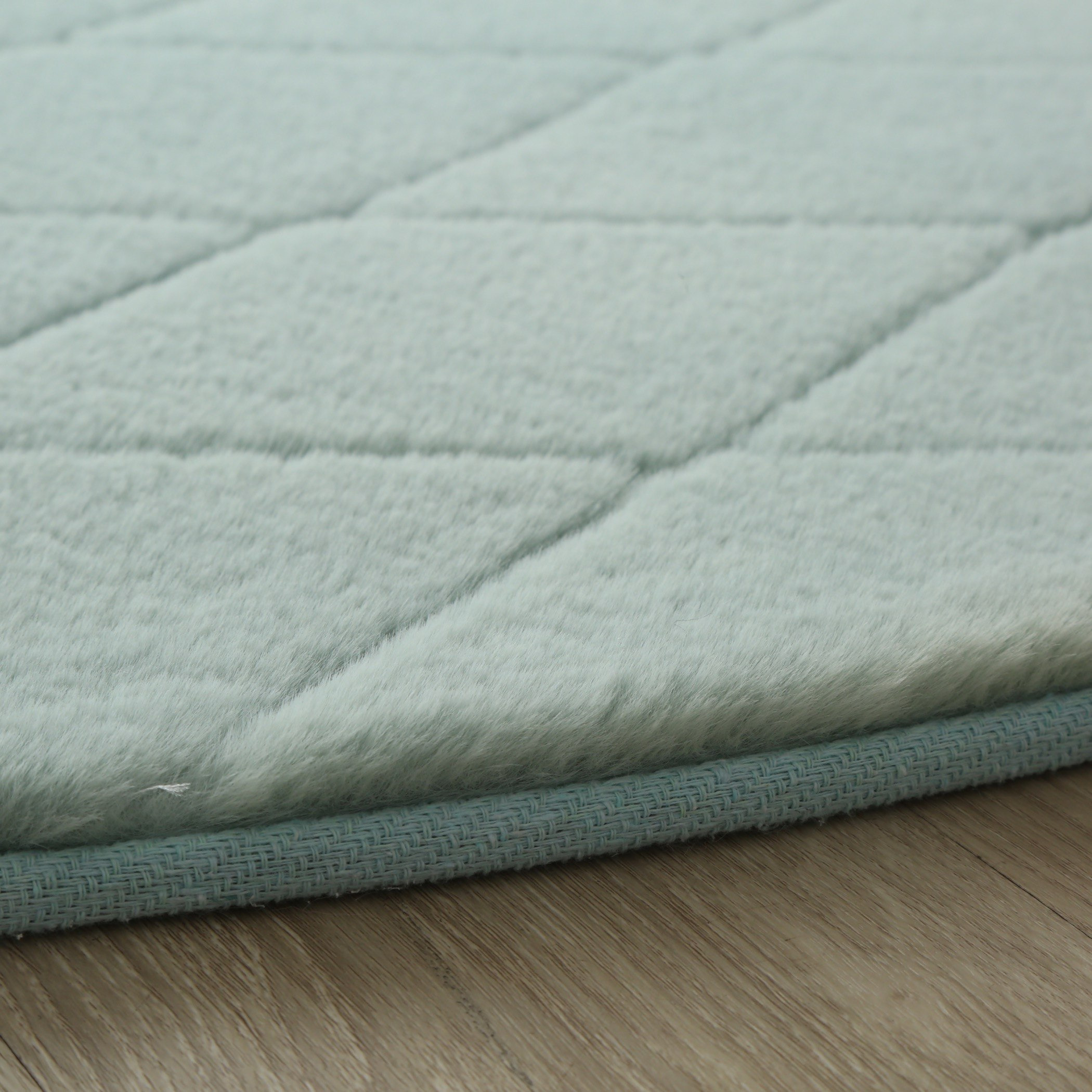 سجادة فرو أرنب مخيّطة ومستديرة من جوريك - 120 سم-hbxdecorandfurnishings-floorcoverings-rugs-image-3