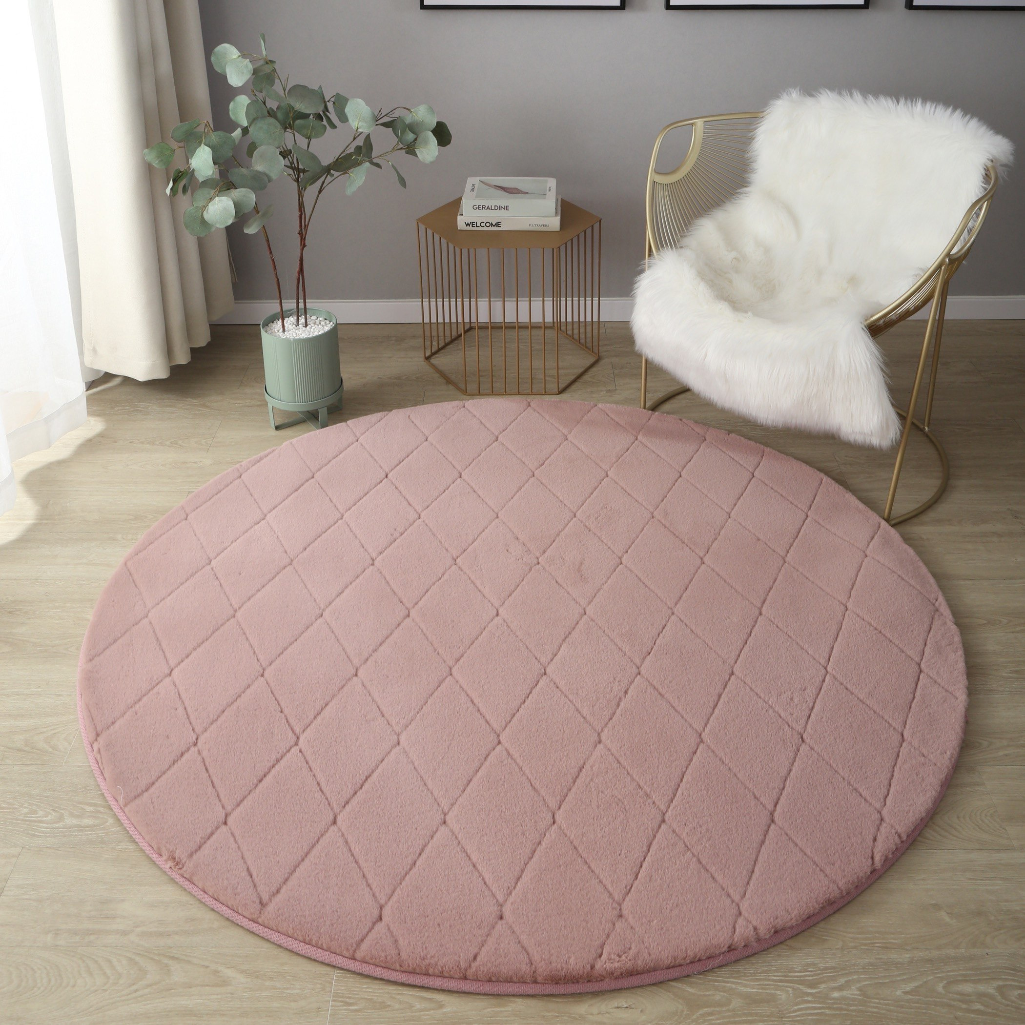 سجادة فرو أرنب مخيّطة ومستديرة من جوريك - 120 سم-hbxdecorandfurnishings-floorcoverings-rugs-image-1