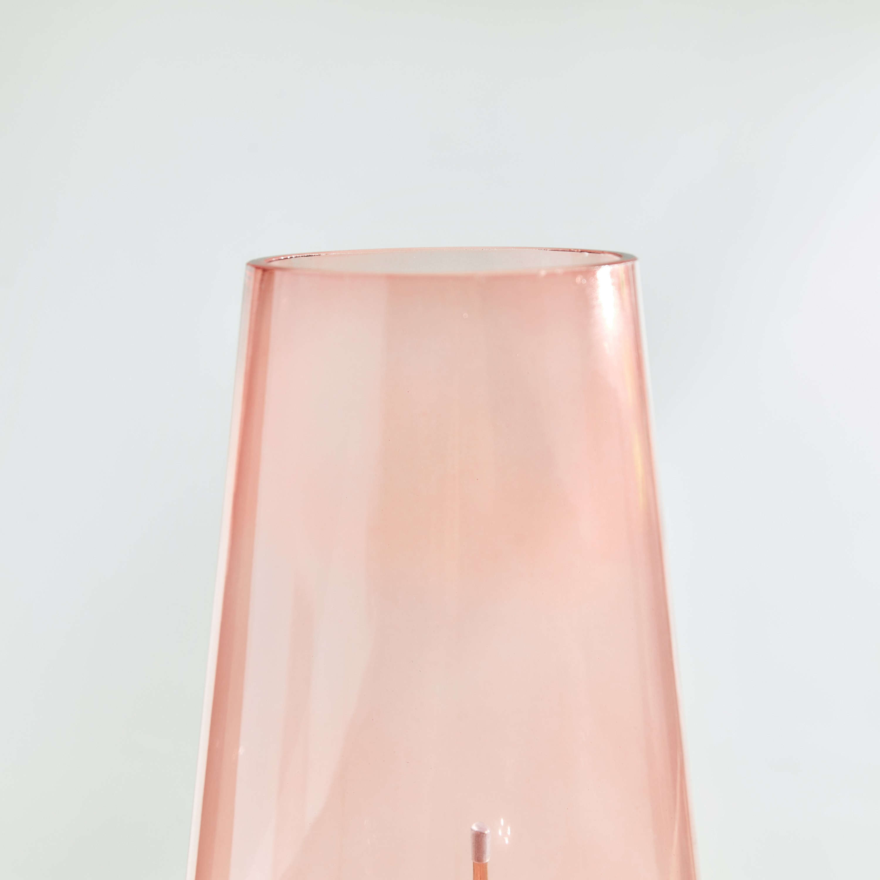 مزهرية زجاجية على شكل حرف U مع حامل من إلينور - 14.5x37.5 سم-hbxbedroom-decorandaccessories-vases-image-4
