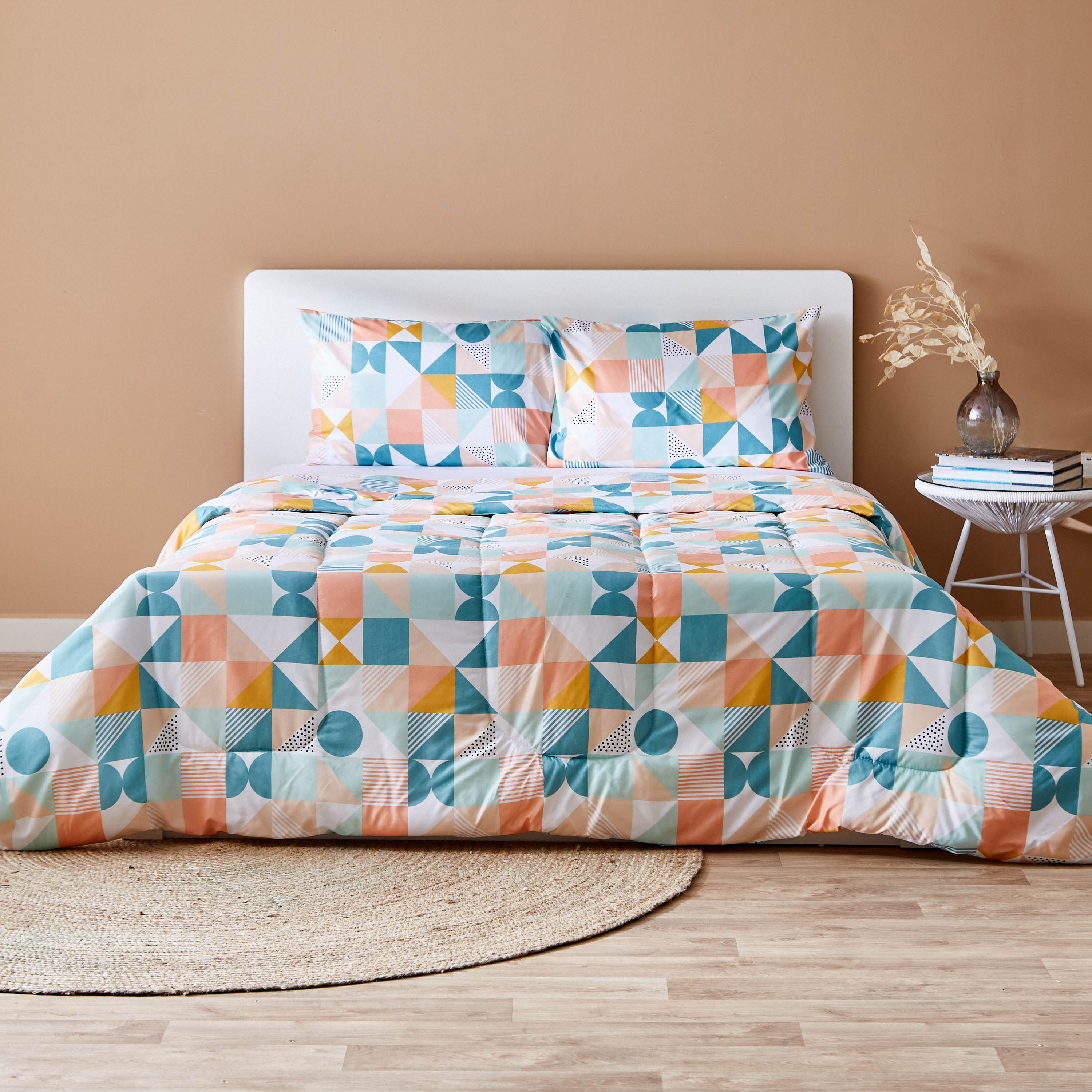 طقم لحاف كينج مايكروفايبر 3 قطع من أتلانتا كورا - 220x240 سم-hbxhomeware-hbxdecorandfurnishings-image-1
