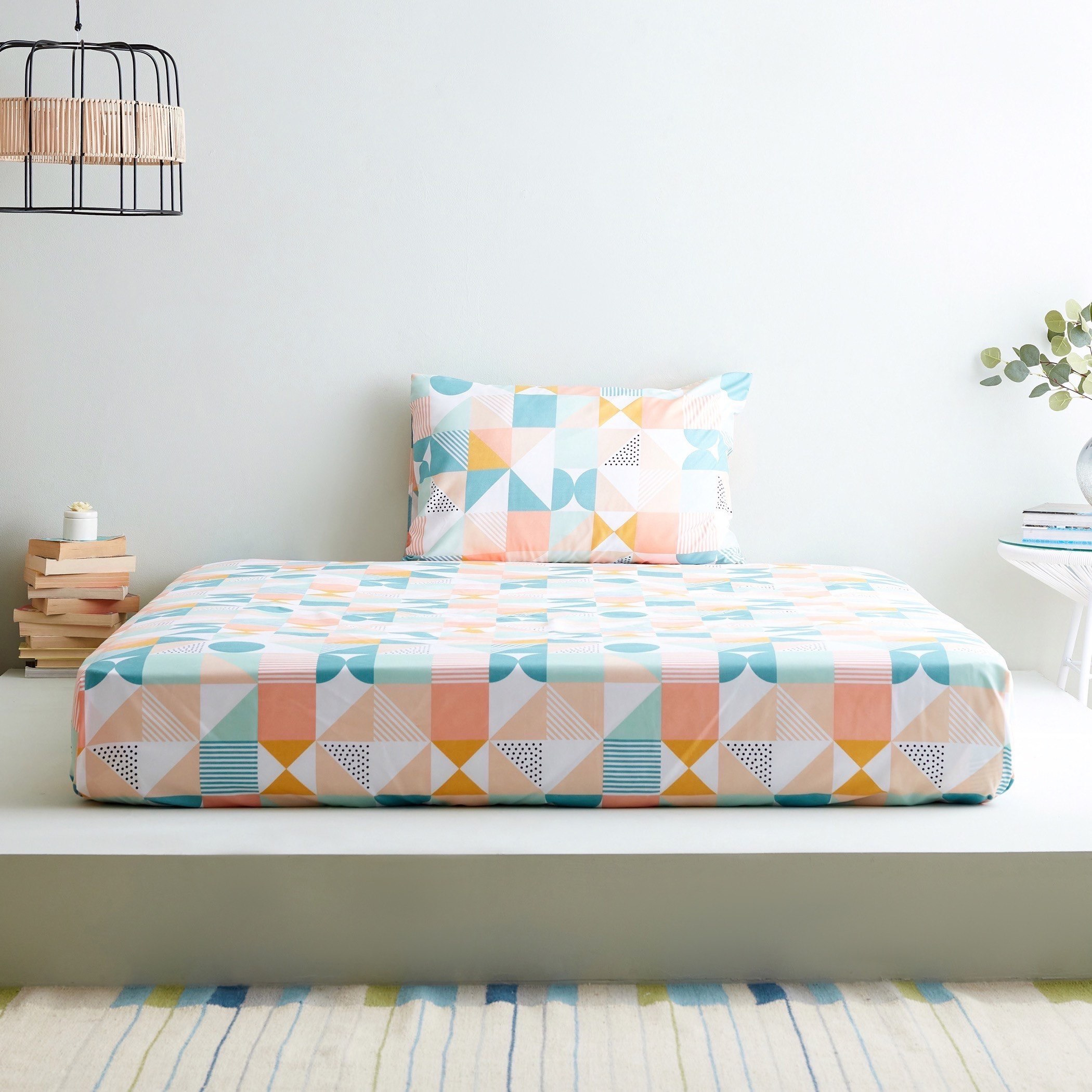 طقم شرشف مسطح فردي مايكروفايبر بطبعات قطعتين من أتلانتا كورا - 150x260 سم-hbxhomeware-hbxbedroom-image-1