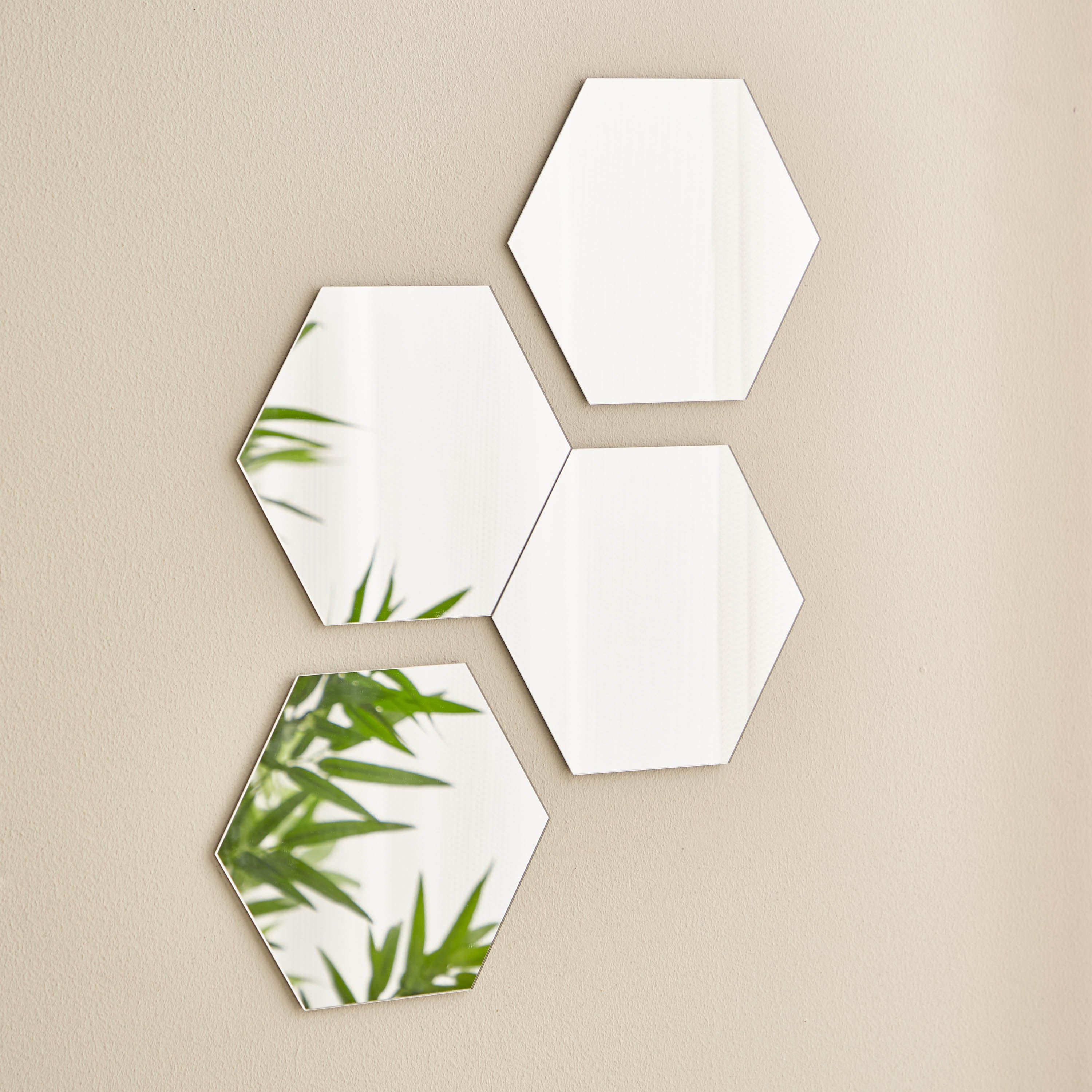 طقم مرايا سداسية 4 قطع من كيارا - 20x1x20 سم-PROMO_HB_AE_B1G1_250925-image-2