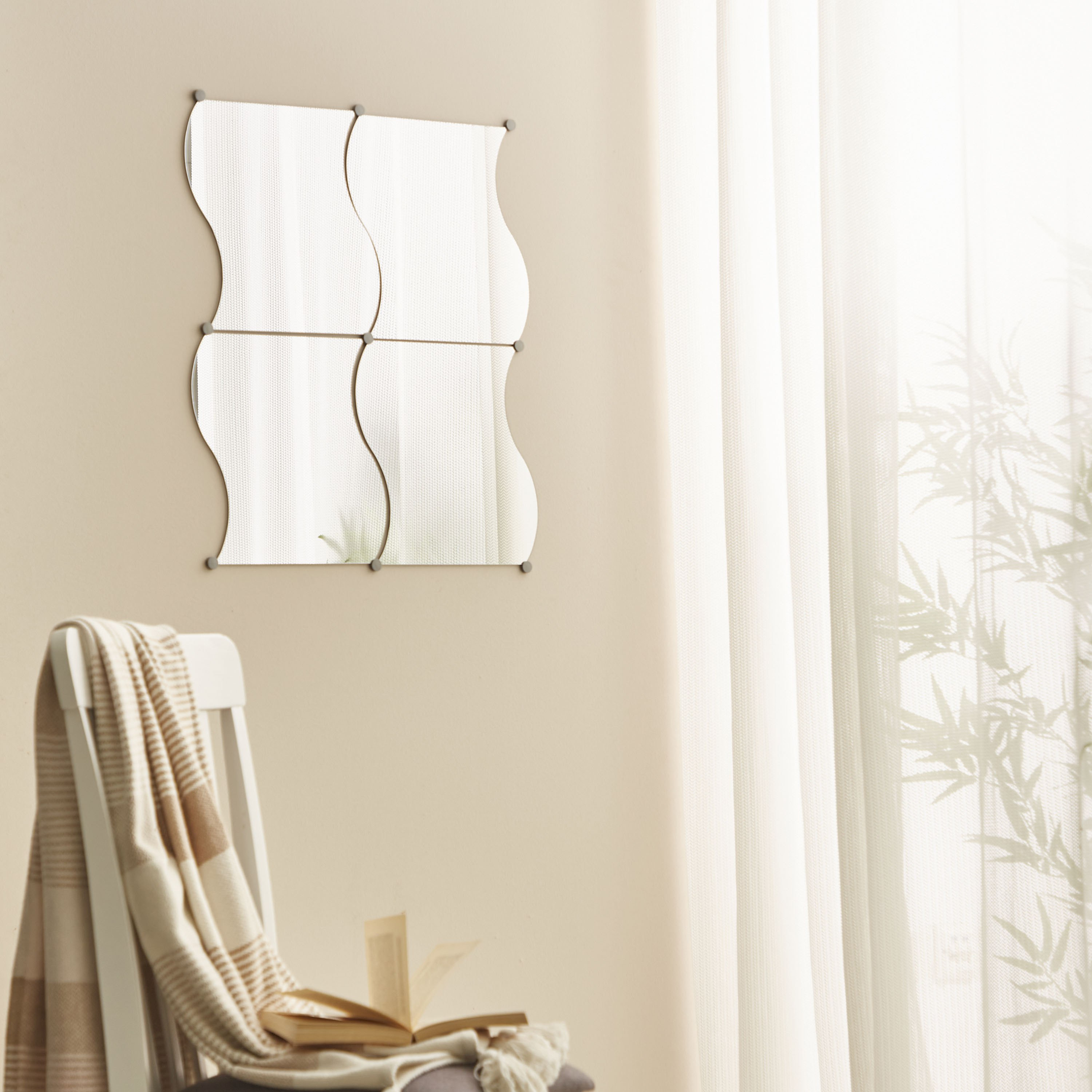 طقم مرايا مموج 4 قطع من كيارا - 30x1x30 سم-hbxhomeware-hbxdecorandfurnishings-image-4