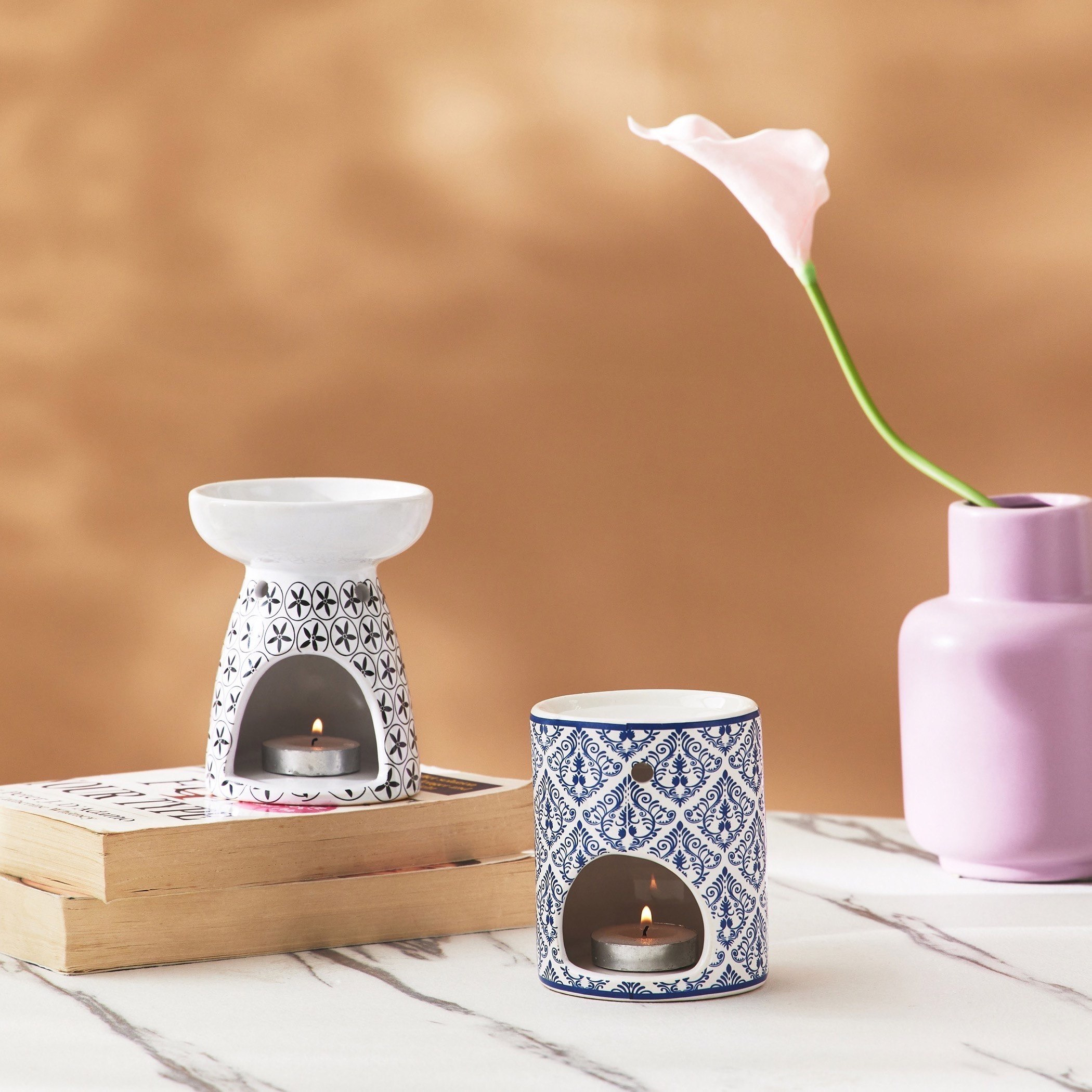مبخرة زيوت سيراميك منقوشة من زيتا - 8x8x10 سم-hbxbedroom-homefragrance-oilburners-image-6