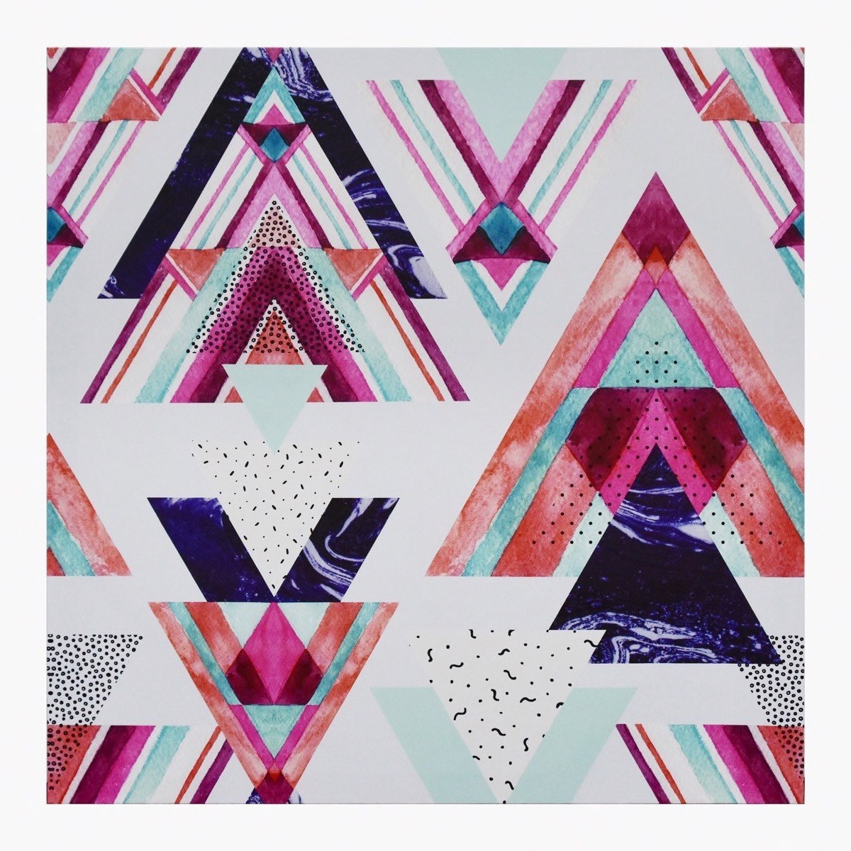 لوحة كانفاس مؤطرة بطبعات مثلثات هندسية من فيليس - 60x2x60 سم-hbxhomeware-hbxdecorandfurnishings-image-2