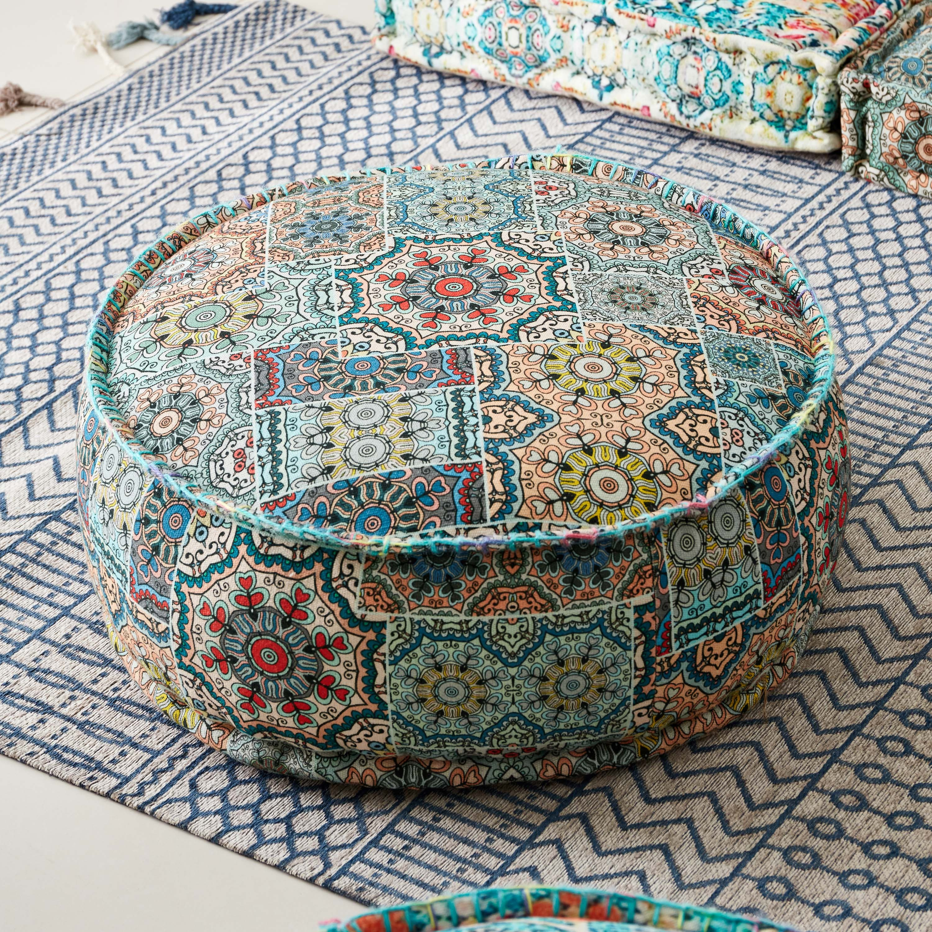 مقعد بوف بتصاميم رقعات وطبعات من مارجان ريزا - 60x25 سم-hbxlivingroom-sofasandarmchairs-ottomansandfootstools-image-1