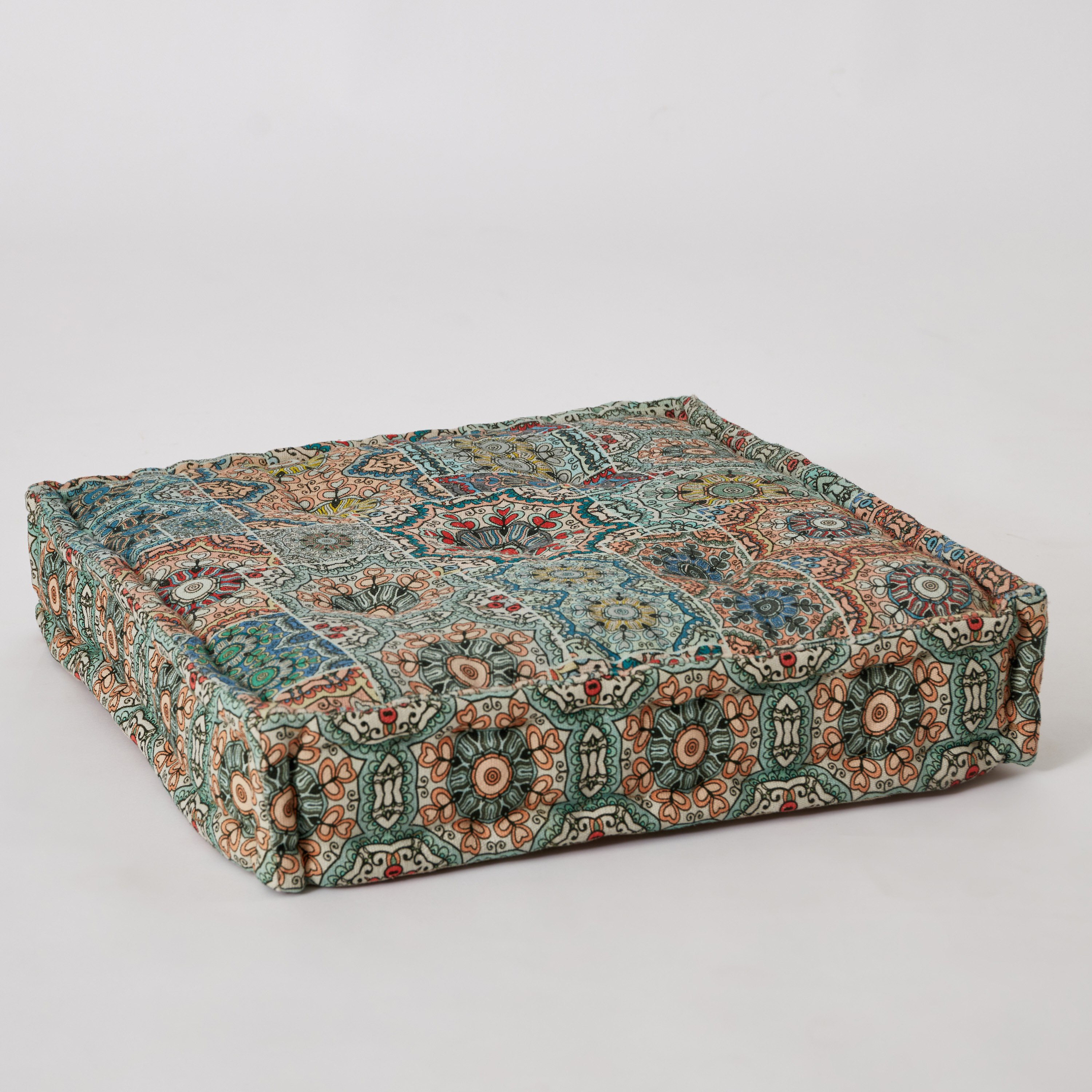 وسادة أرضيّة بتصاميم رقعات طبعات من مارجان ريزا - 60x60x12 سم-PROMO_HB_AE_B1G1_250925-image-6