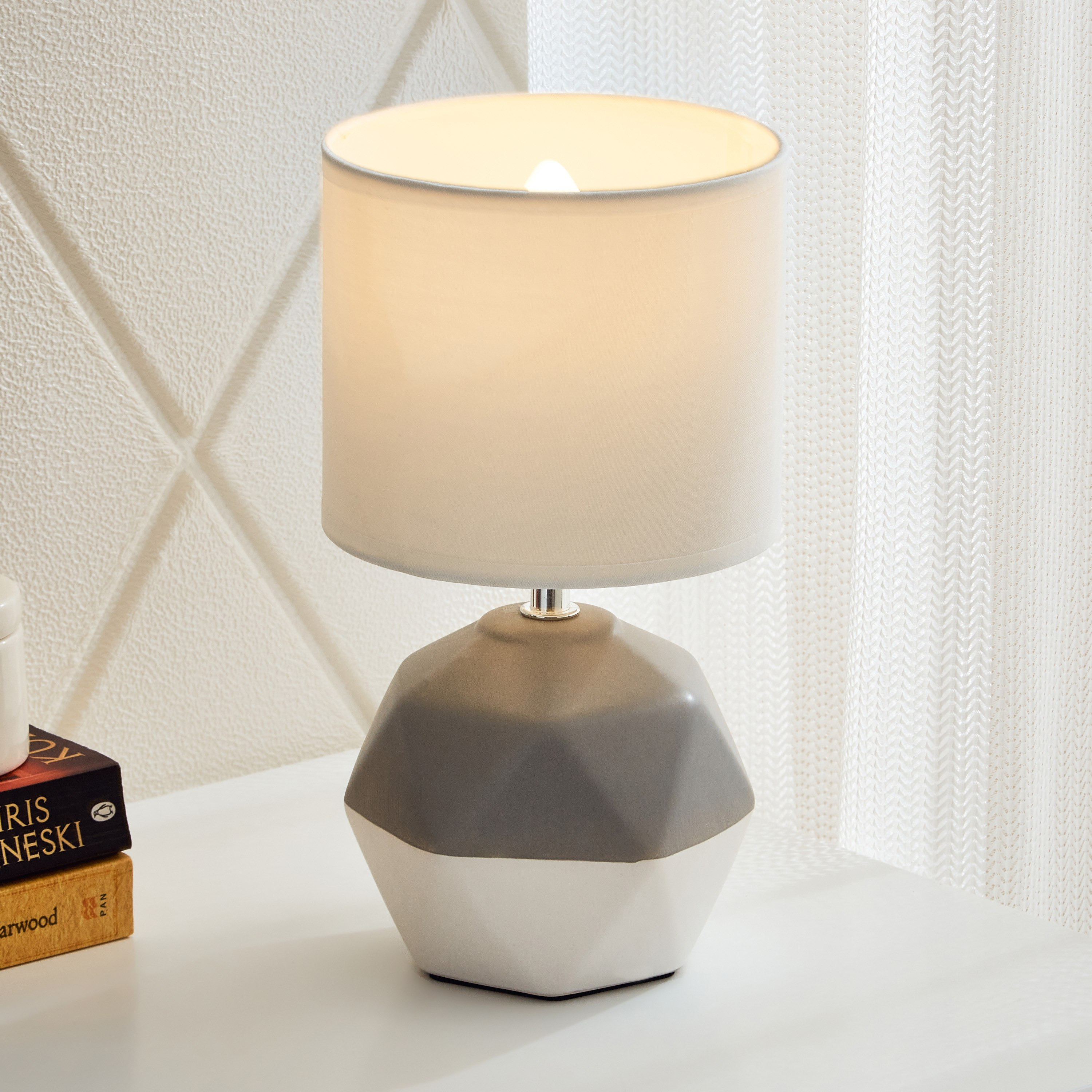 Geometric ceramic hot sale table lamp