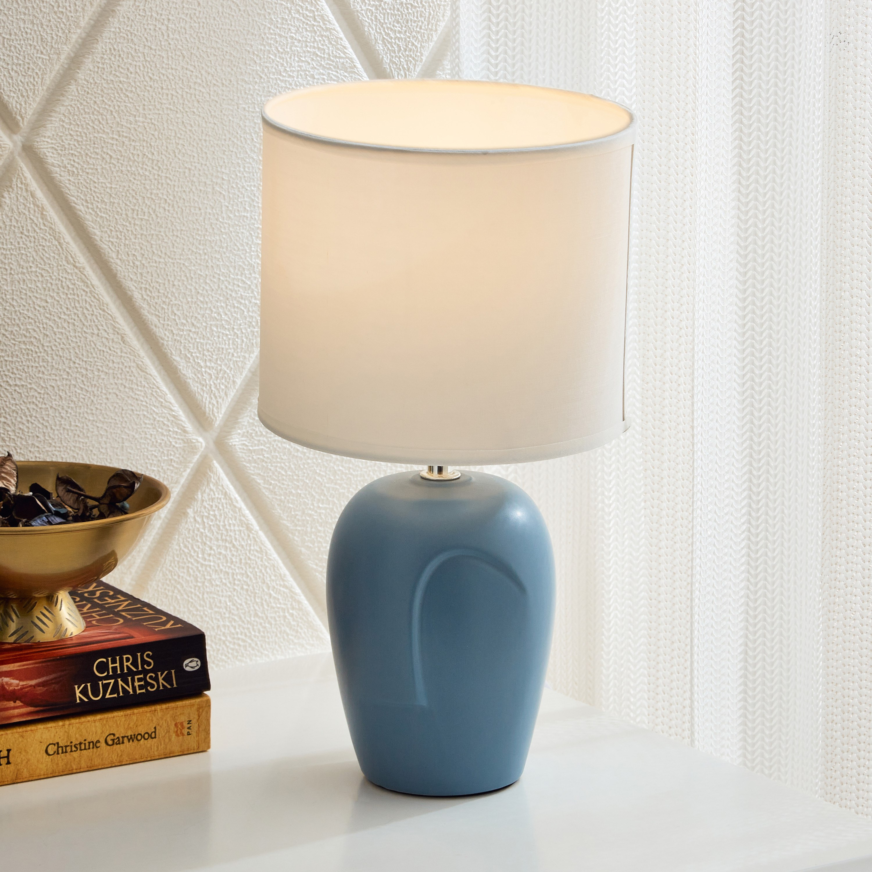 مصباح طاولة بقاعدة سيراميك من كوو - 34 سم-hbxlivingroom-lighting-tablelamps-image-2