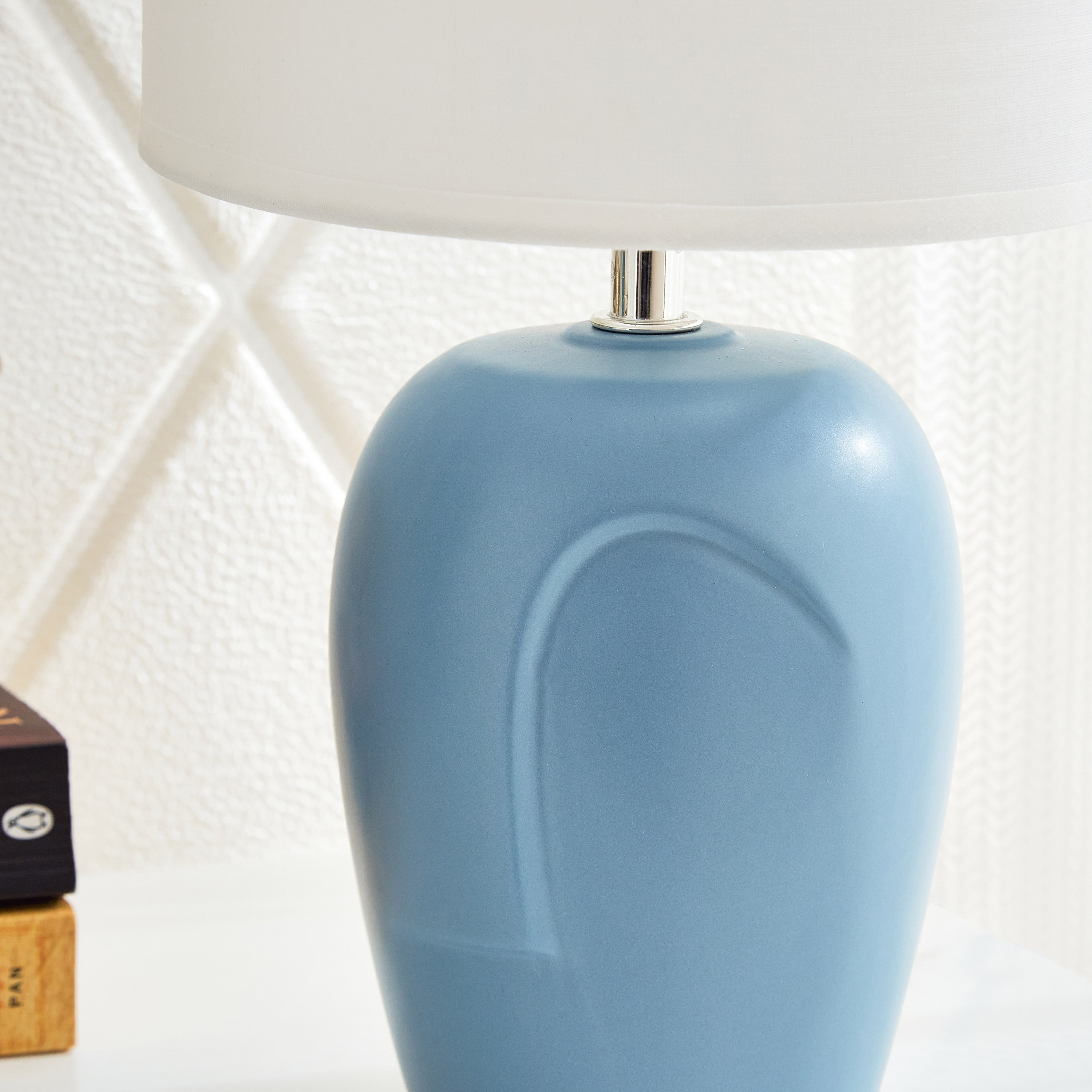 مصباح طاولة بقاعدة سيراميك من كوو - 34 سم-hbxlivingroom-lighting-tablelamps-image-3