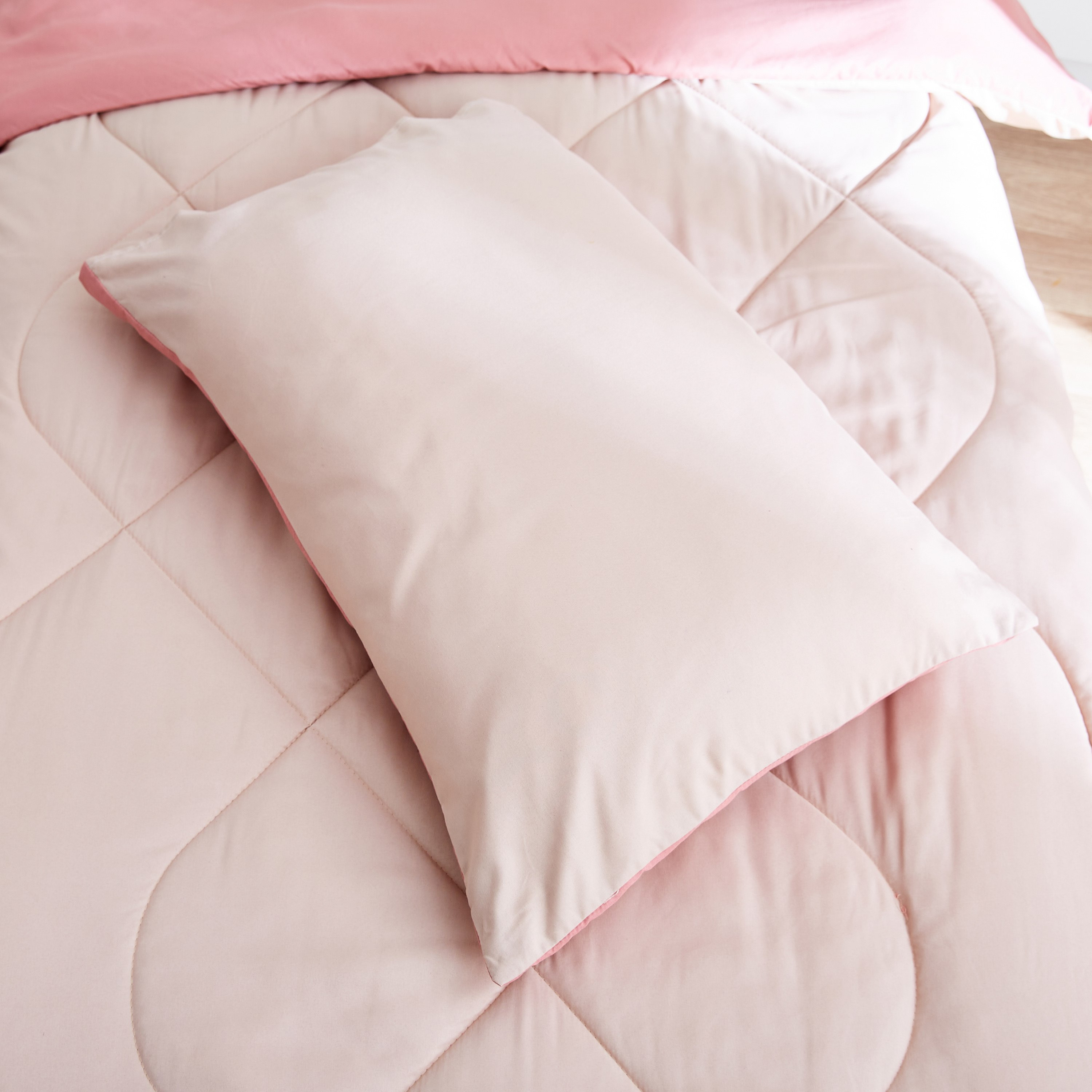 طقم لحاف ألياف دقيقة فردي يستخدم على الوجهين قطعتين من ديربي - 135x220 سم-hbxkidsandyouth-beddingandfurnishings-comfortersets-image-6