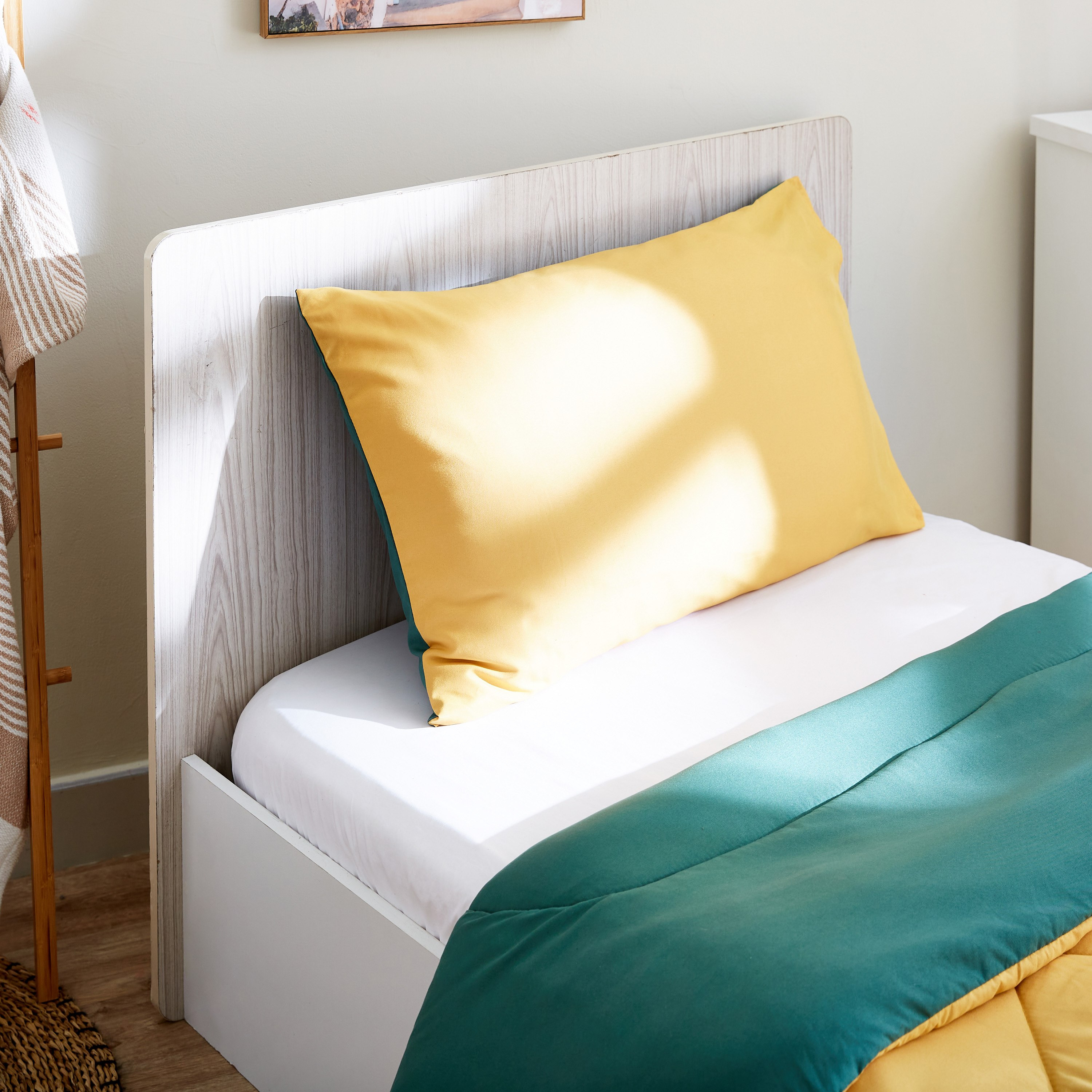 طقم لحاف ألياف دقيقة فردي يستخدم على الوجهين قطعتين من ديربي - 135x220 سم-hbxkidsandyouth-beddingandfurnishings-comfortersets-image-3