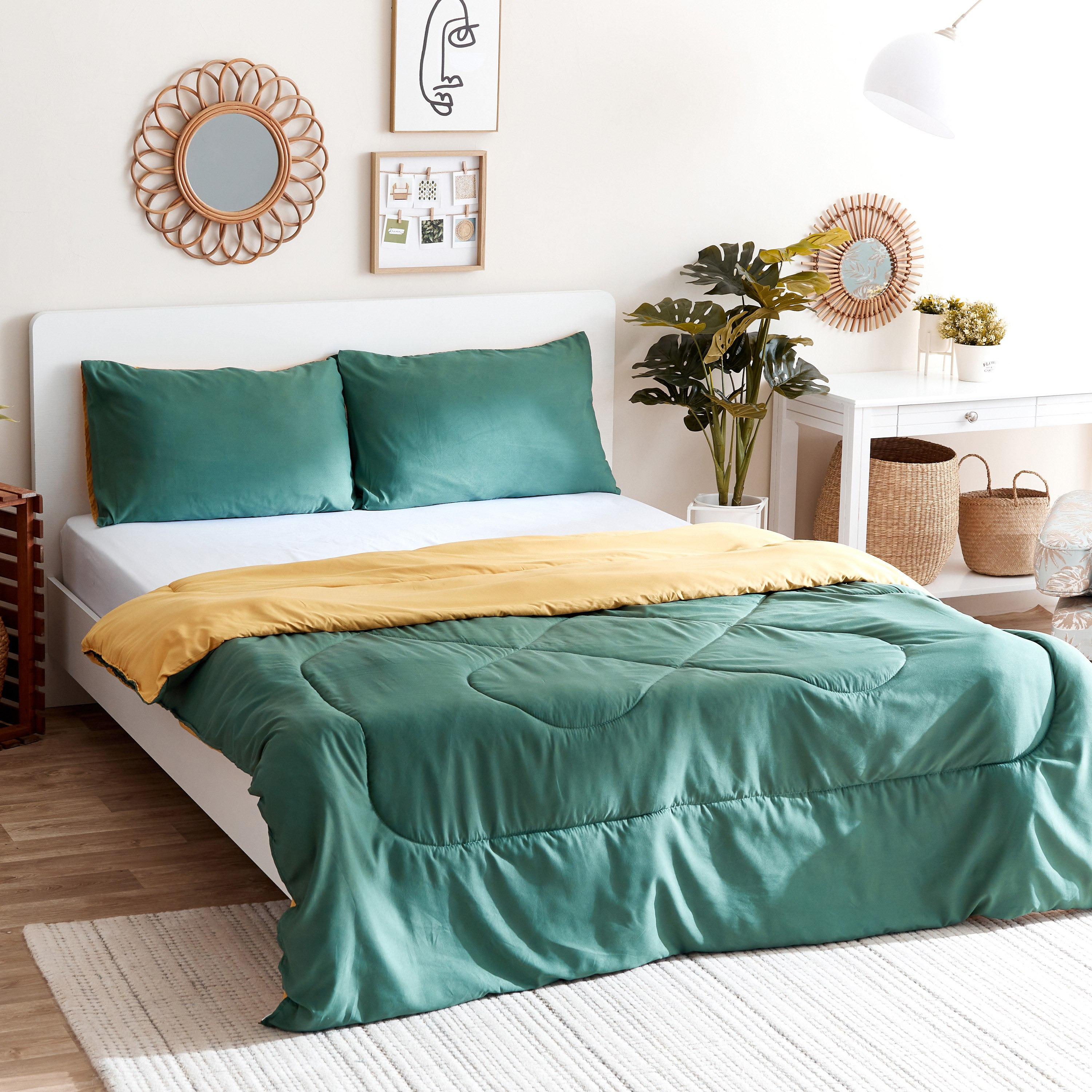 طقم لحاف كوين من الألياف الدقيقة يستخدم على الوجهين 3 قطع من ديربي - 230x200 سم-hbxhomeware-hbxdecorandfurnishings-image-1