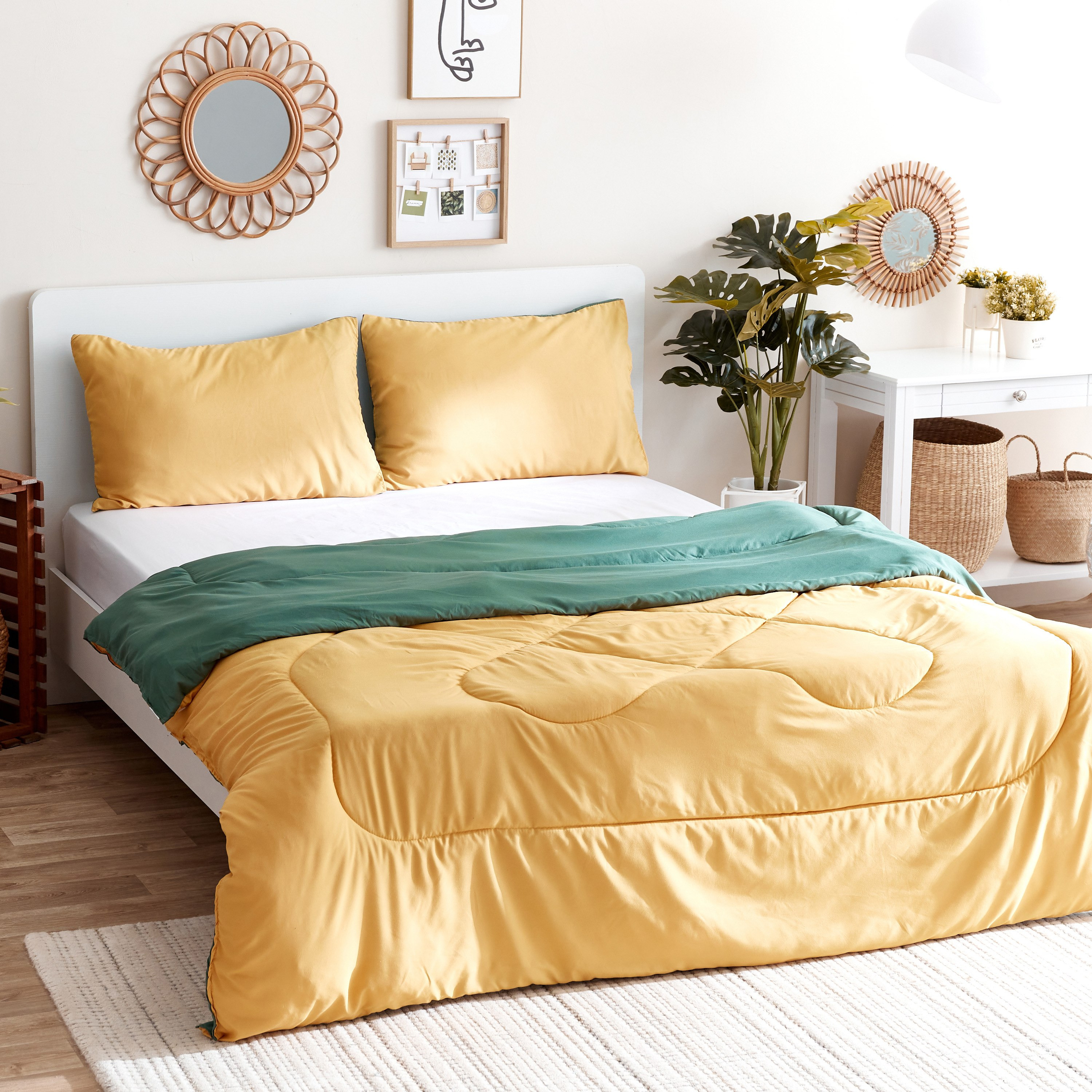 طقم لحاف كوين من الألياف الدقيقة يستخدم على الوجهين 3 قطع من ديربي - 230x200 سم-hbxhomeware-hbxdecorandfurnishings-image-2