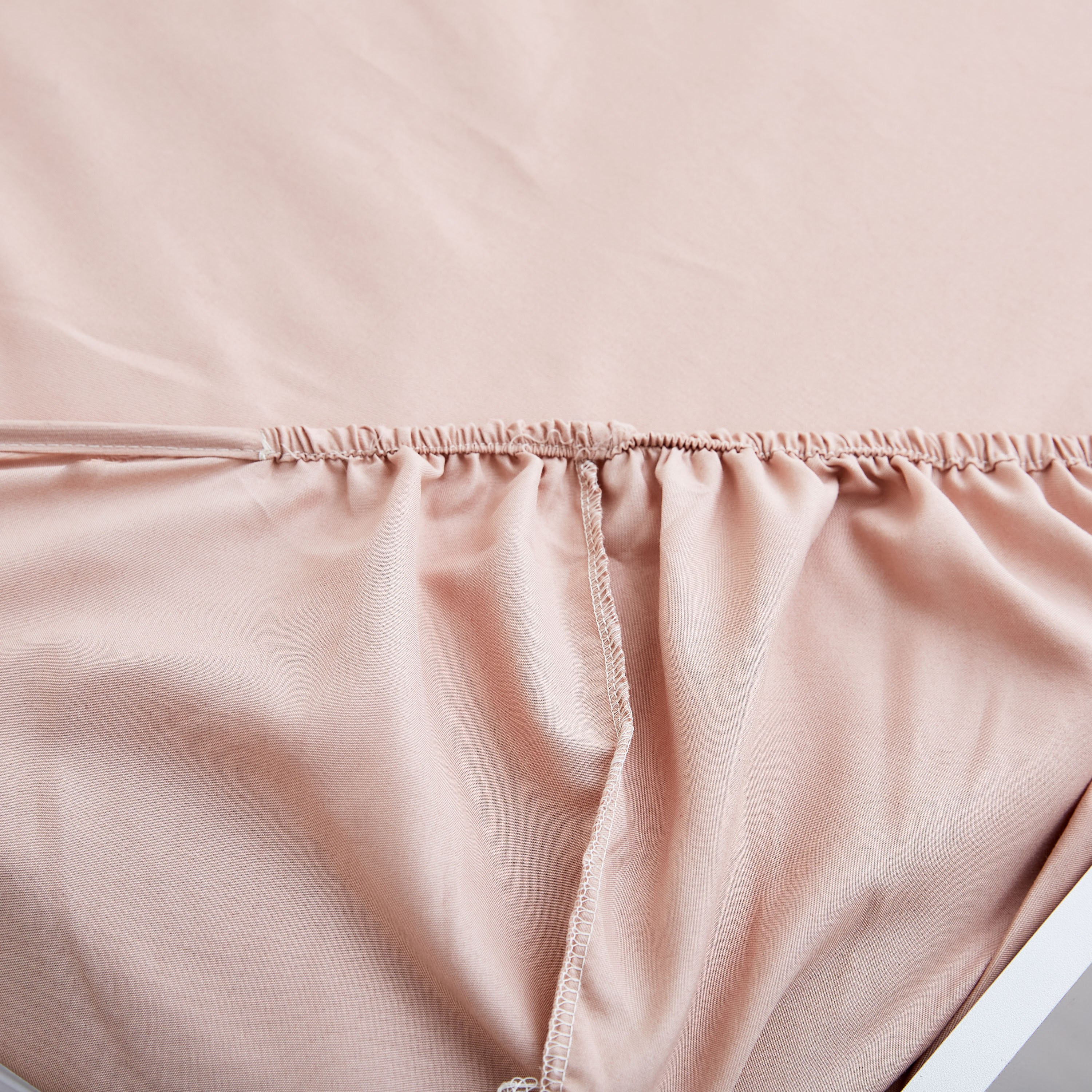 شرشف مطاطي فردي سادة ألياف دقيقة من ديربي - 90x190+20 سم-hbxhomeware-hbxbedroom-image-5