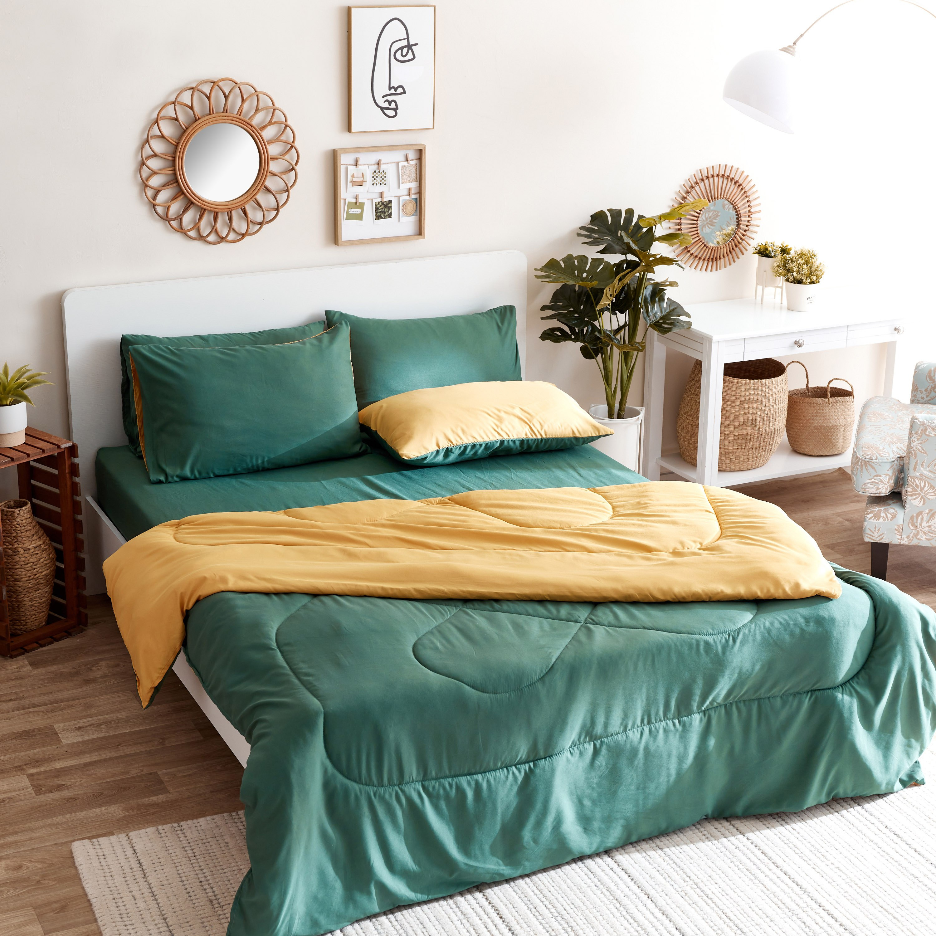 Derby Solid King Microfibre Fitted Sheet - 180x200+25 cm-hbxhomeware-hbxbedroom-image-6