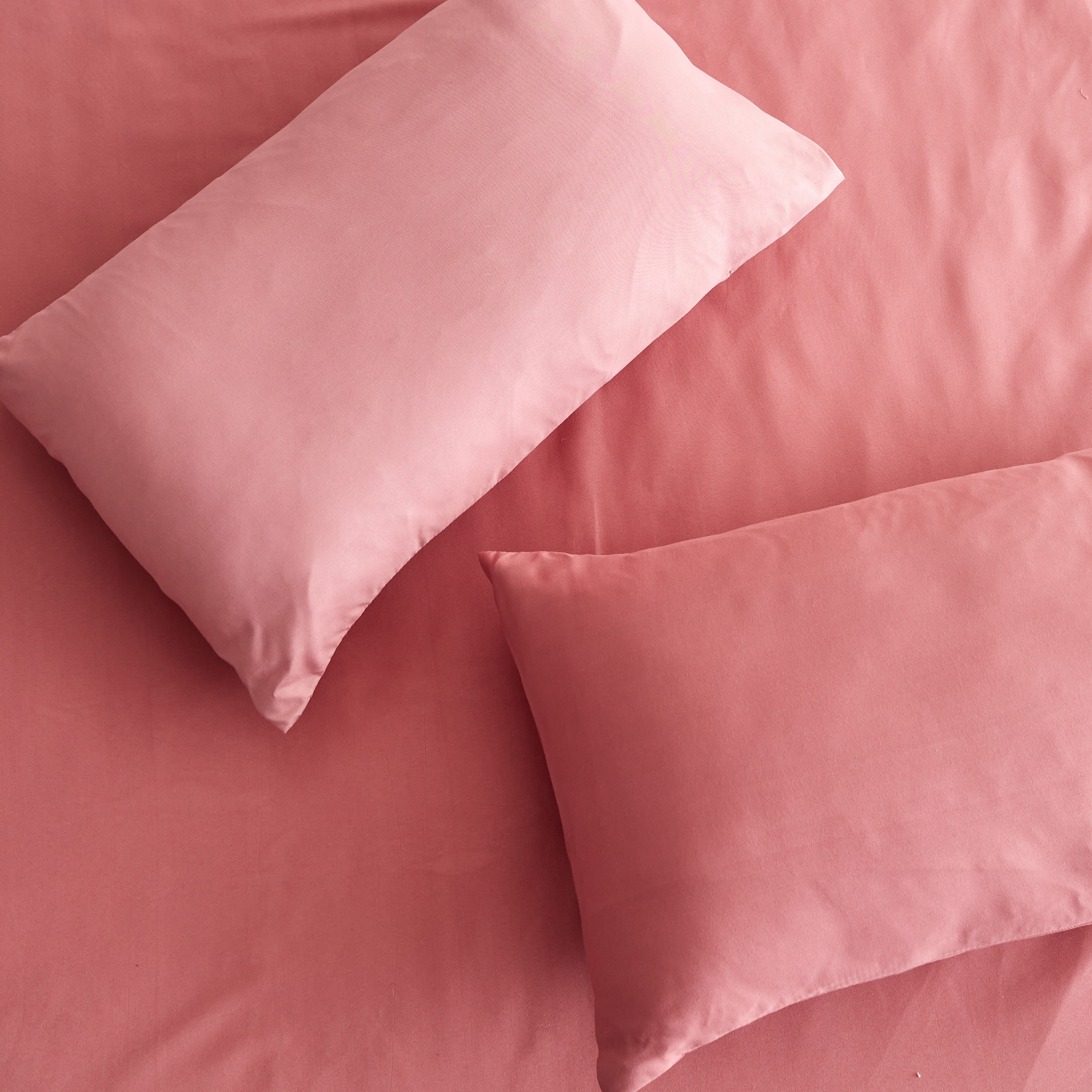 Derby 2-Piece Solid Microfibre Pillowcase Set - 45x70 cm-hbxhomeware-hbxbedroom-image-4