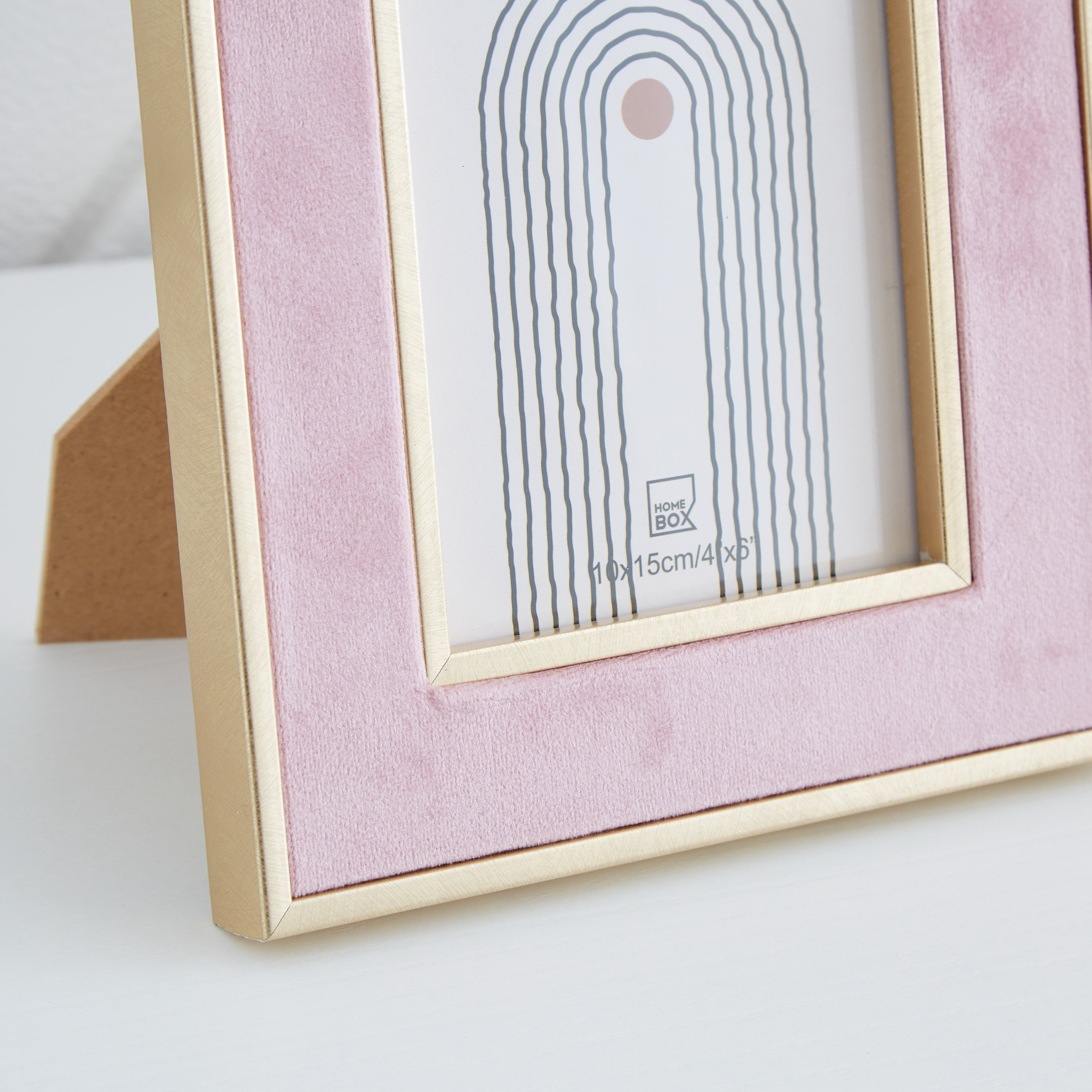 Lia Velvet Photo Frame - 17x2x22 cm-hbxbedroom-decorandaccessories-photoframes-image-3