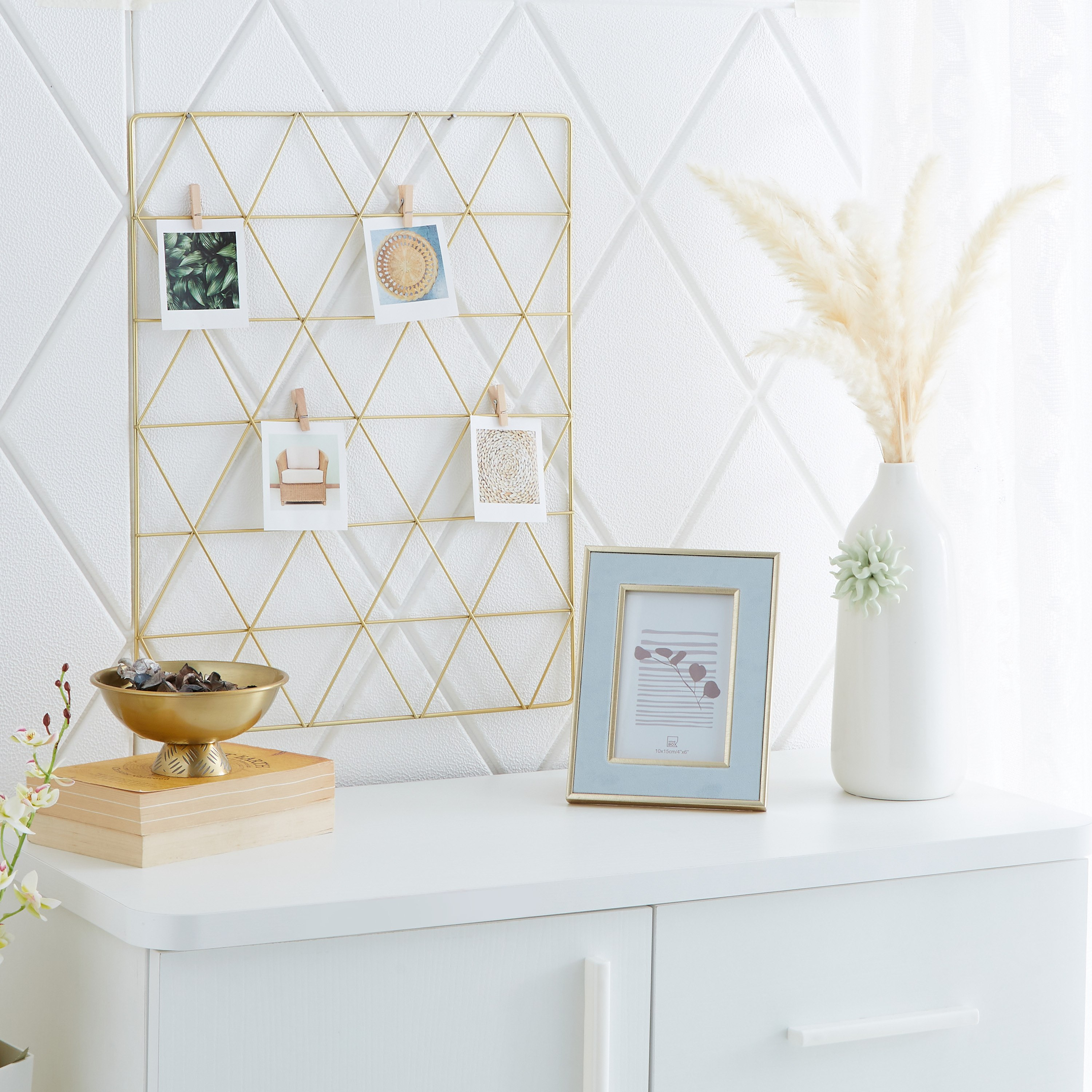برواز صور مخملي من ليا - 17x2x22  سم-hbxbedroom-decorandaccessories-photoframes-image-4