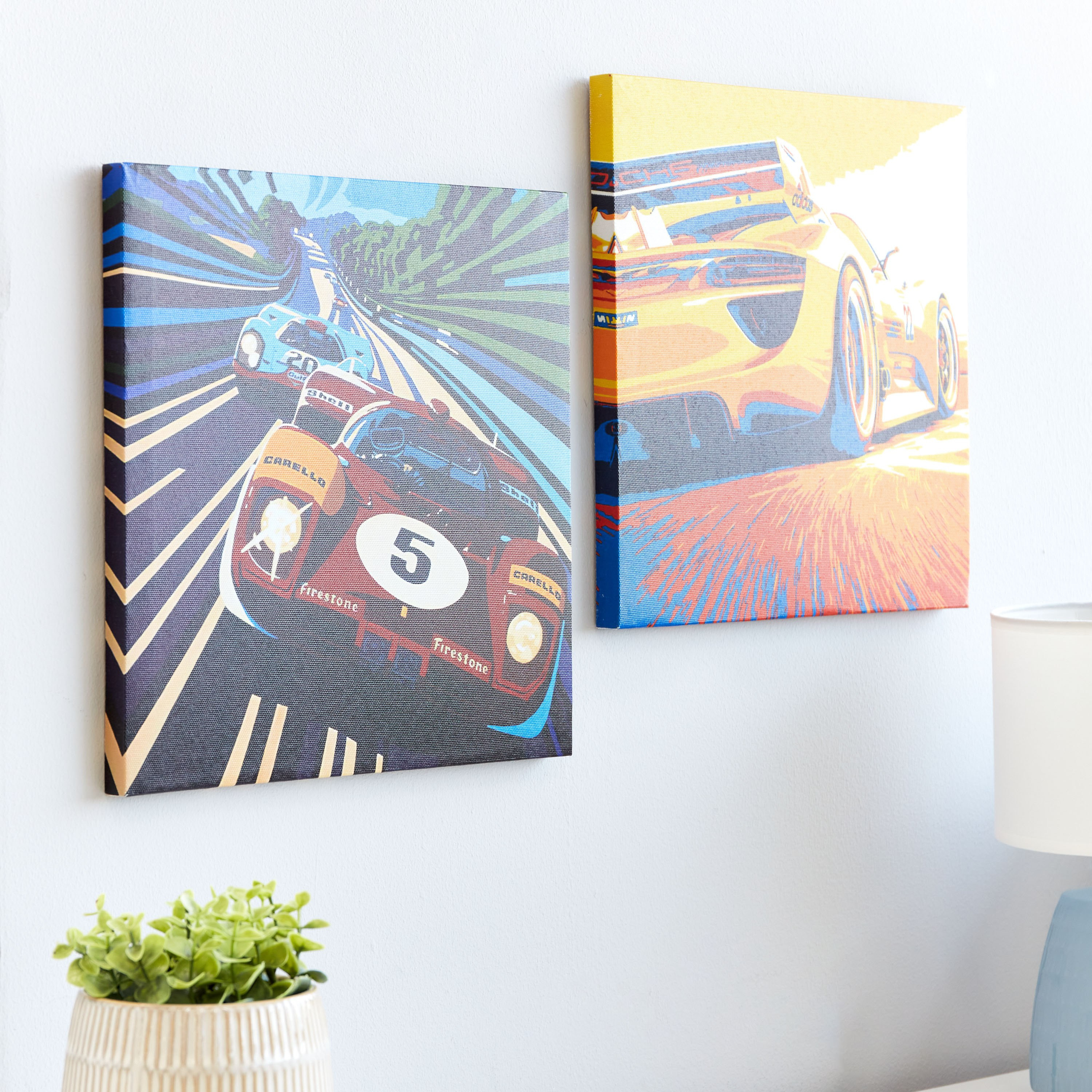 طقم لوحات كانفاس قطعتين بطبعات سيّارات سباق من آرتيستري - 30x30x1.8 سم-hbxhomeware-hbxkidsandyouth-image-2