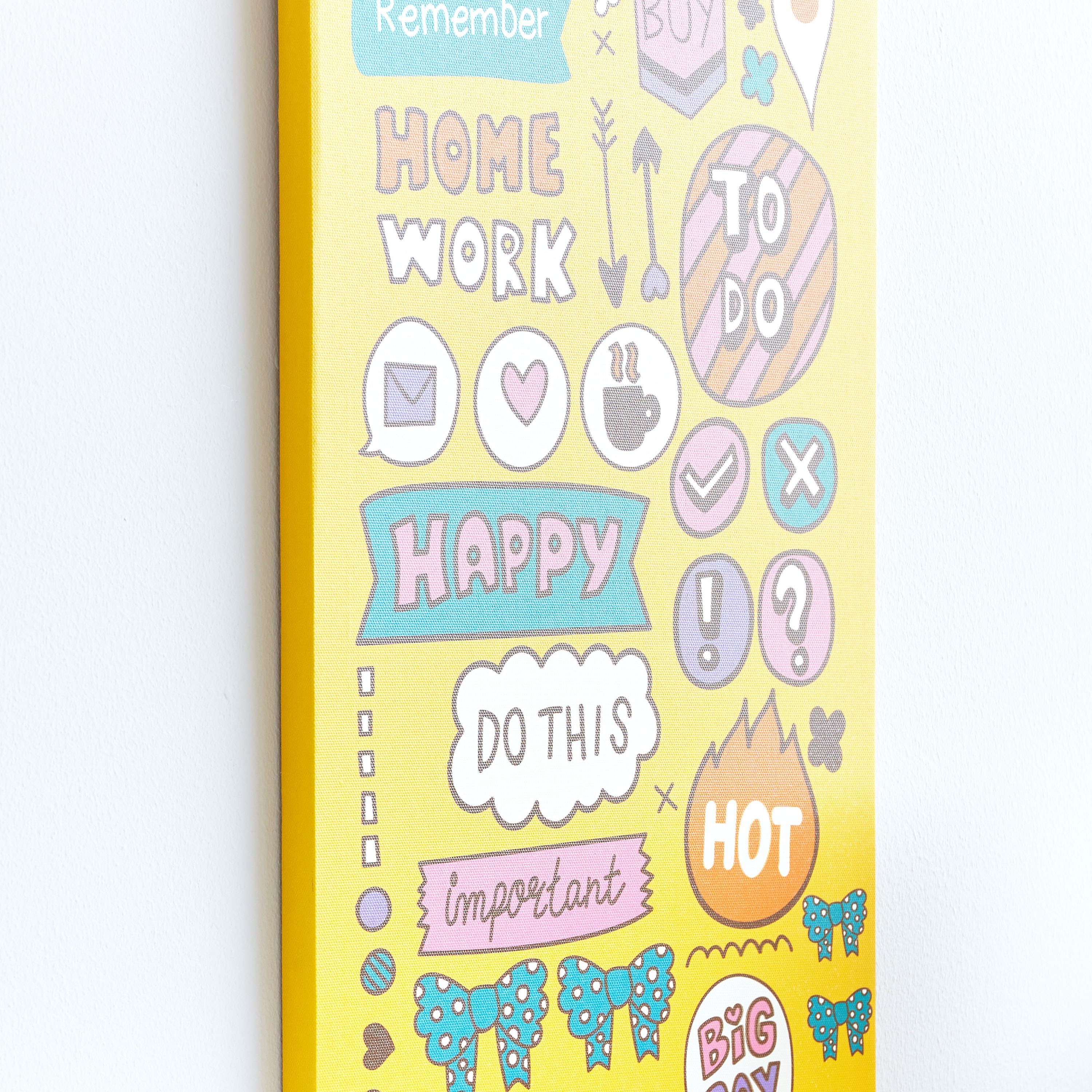 زينة حائط كانفاس بطبعات من آرتيستري - 30x60x1.8 سم-hbxhomeware-hbxkidsandyouth-image-3