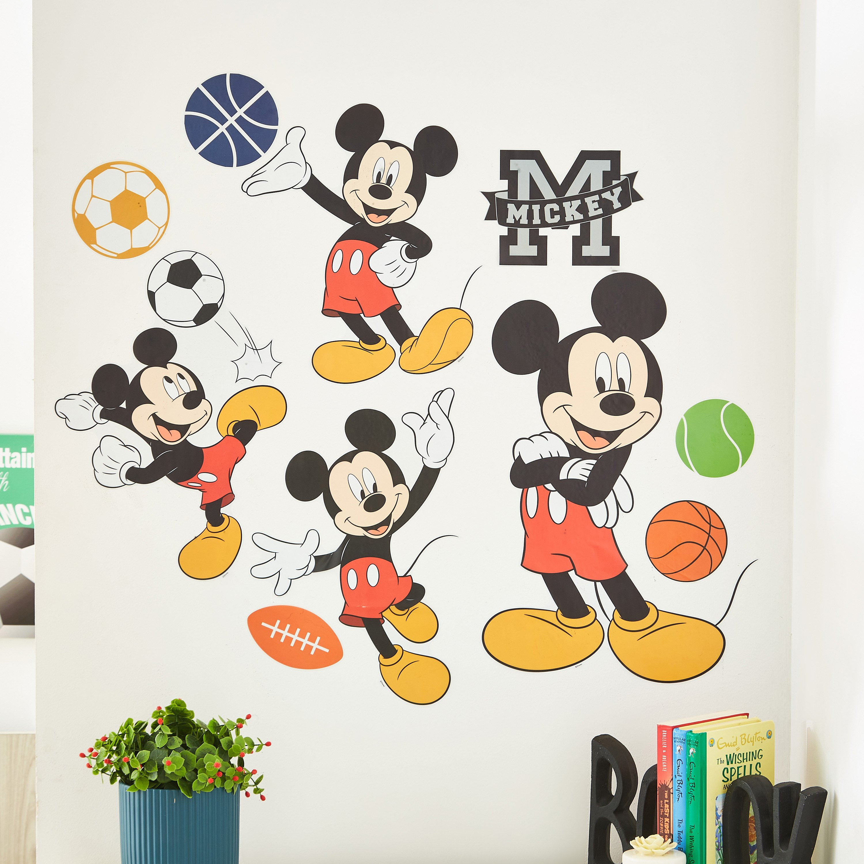 ملصق حائط ميكي قابل لإعادة الاستخدام - 60x100 سم-hbxhomeware-hbxkidsandyouth-image-1