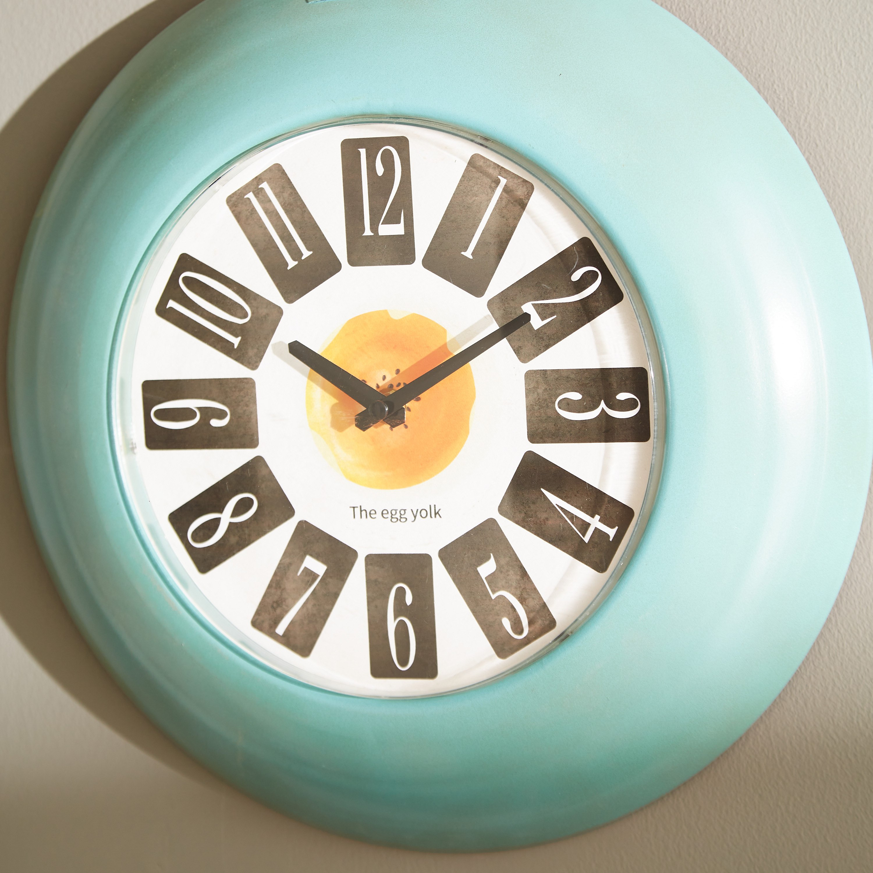 Aurora Kitchen Pan Shape Wall Clock with Leather Strap - 35x5x55 cm-PROMO_HB_AE_B1G1_250925-image-2