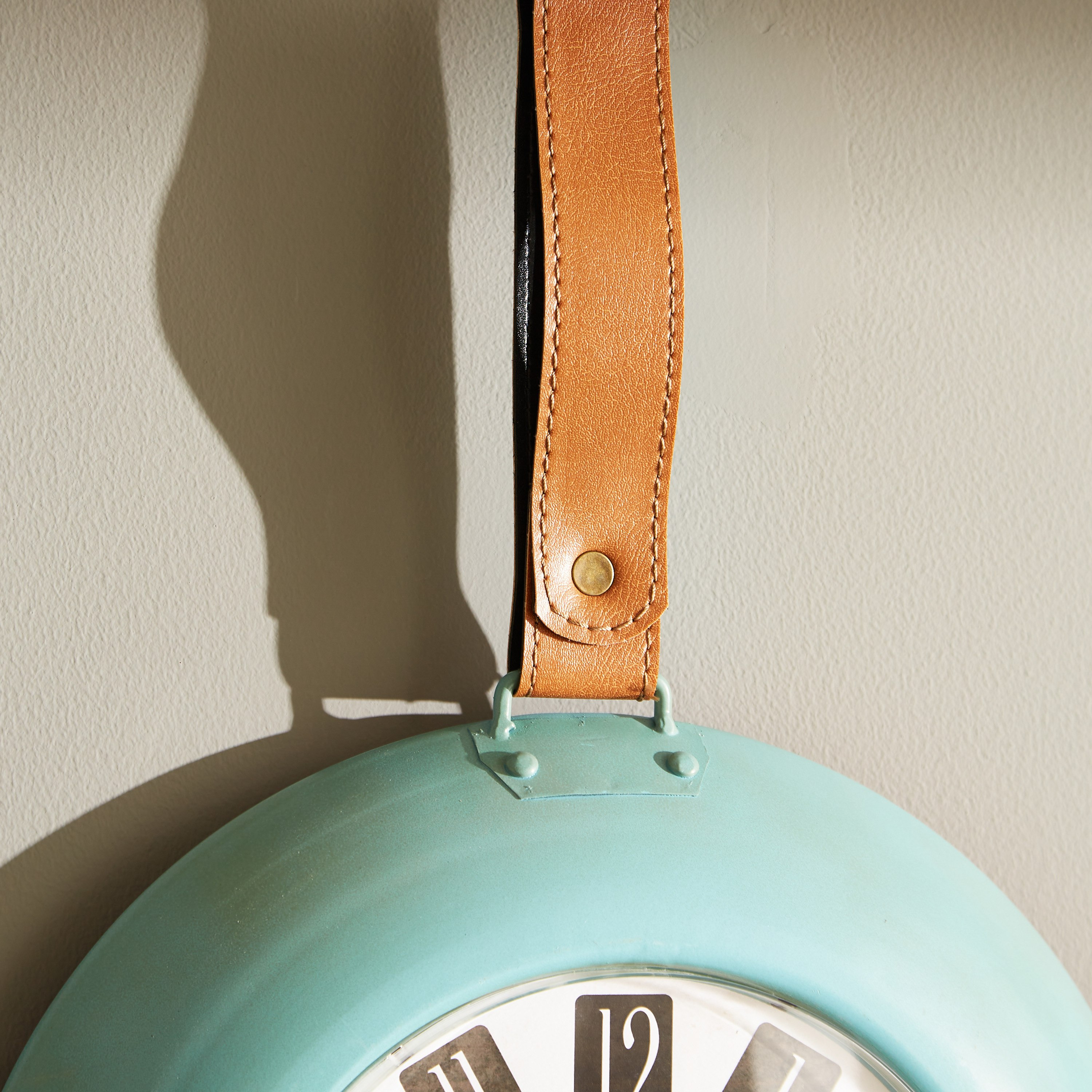 Aurora Kitchen Pan Shape Wall Clock with Leather Strap - 35x5x55 cm-PROMO_HB_AE_B1G1_250925-image-3