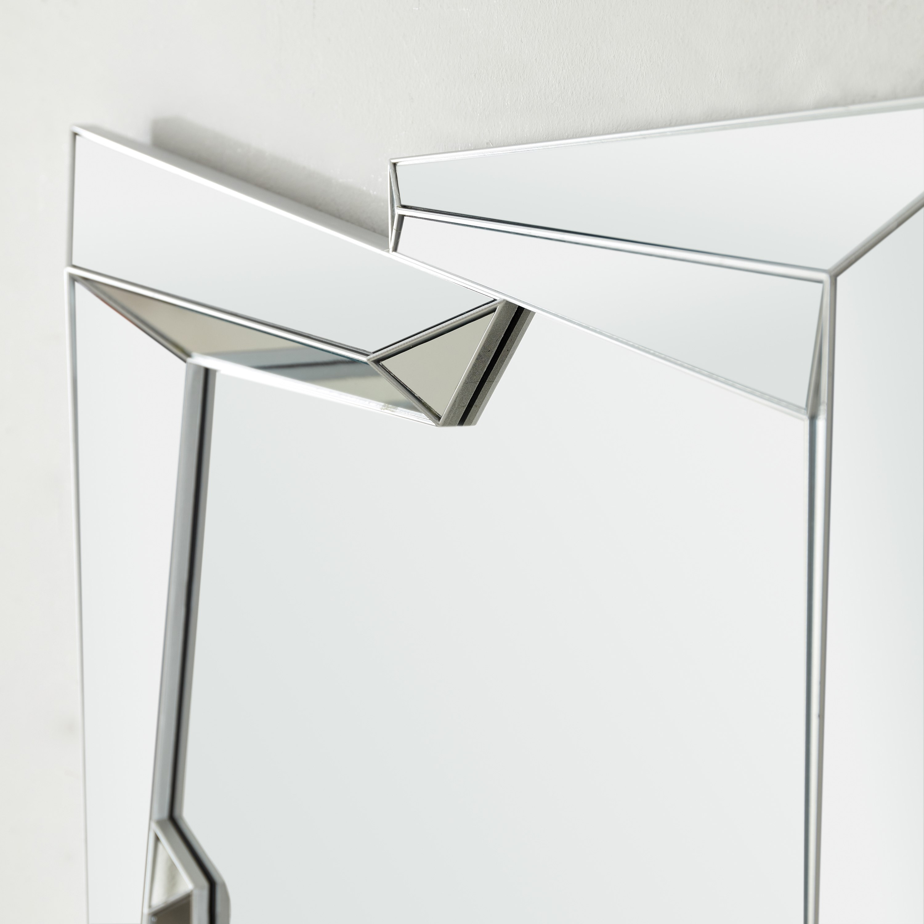 مرآة ديكور بتصميم متداخل من إيفرلي - 57x6x75 سم-PROMO_HB_AE_B1G1_250925-image-2