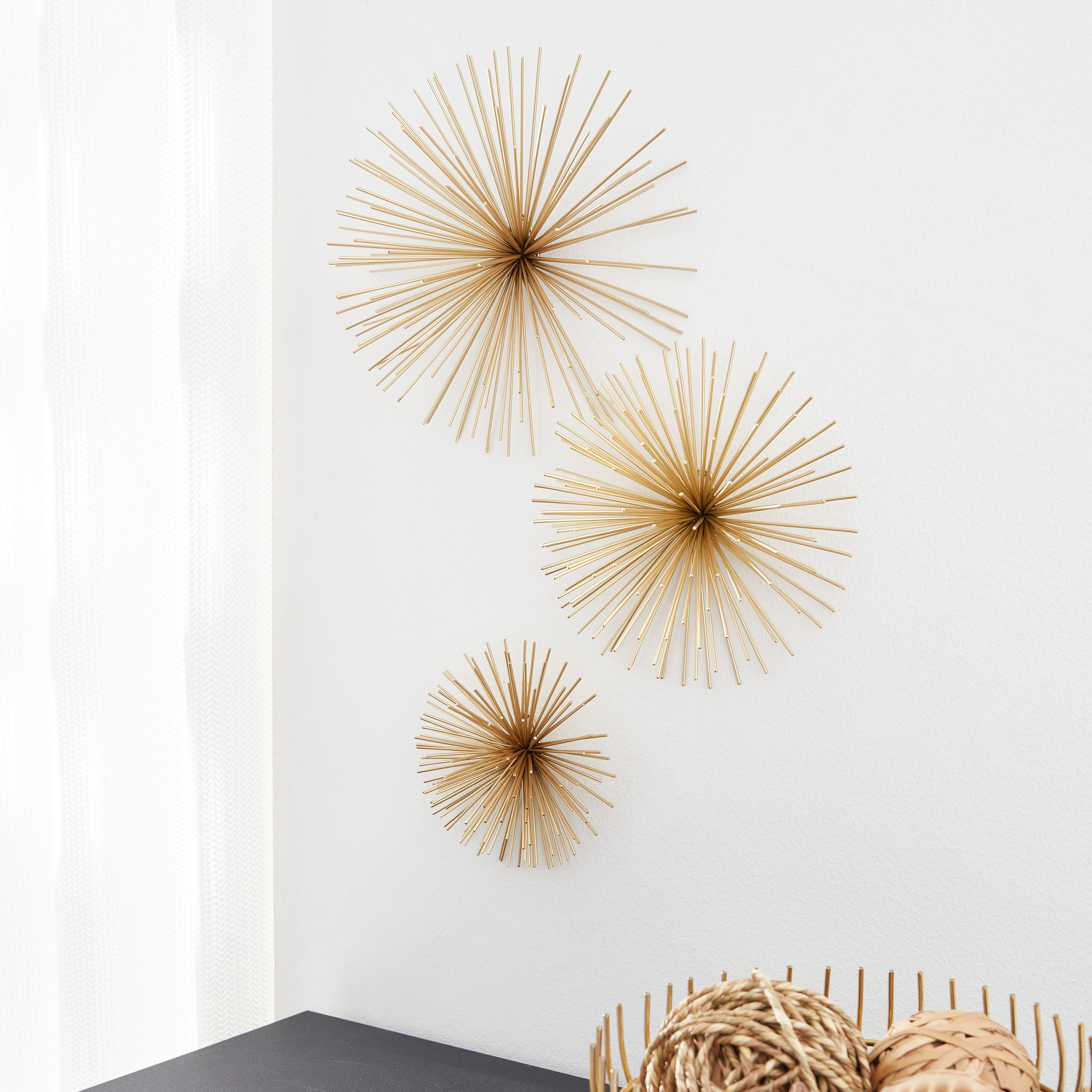 طقم زينة حائط معدنية 3 قطع من إيفرلي-hbxdiningroom-walldecor-wallart-image-2