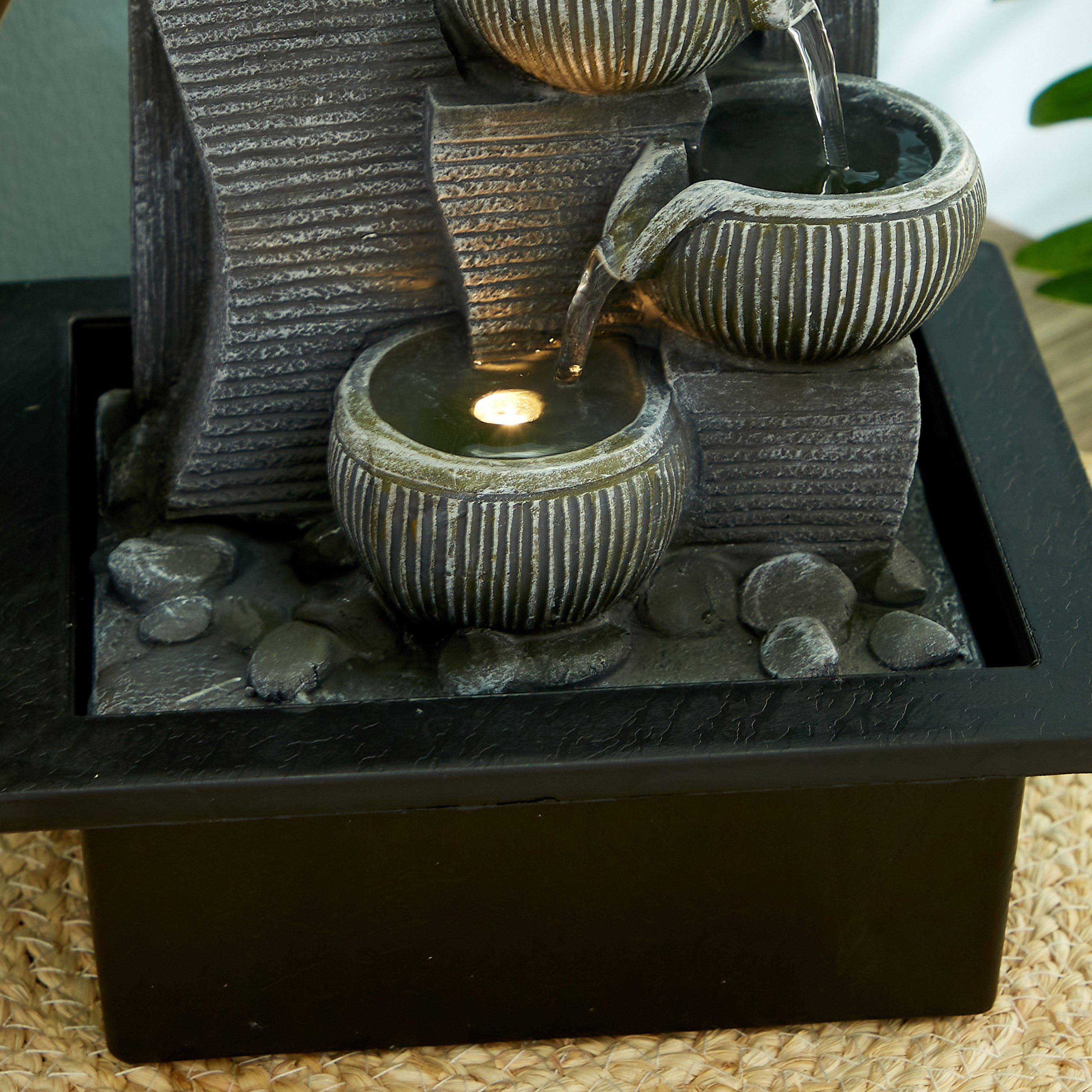 Amber Modern Fountain with 1 Yellow Light - 21x17x25 cm-hbxhomeware-hbxdecorandfurnishings-image-3