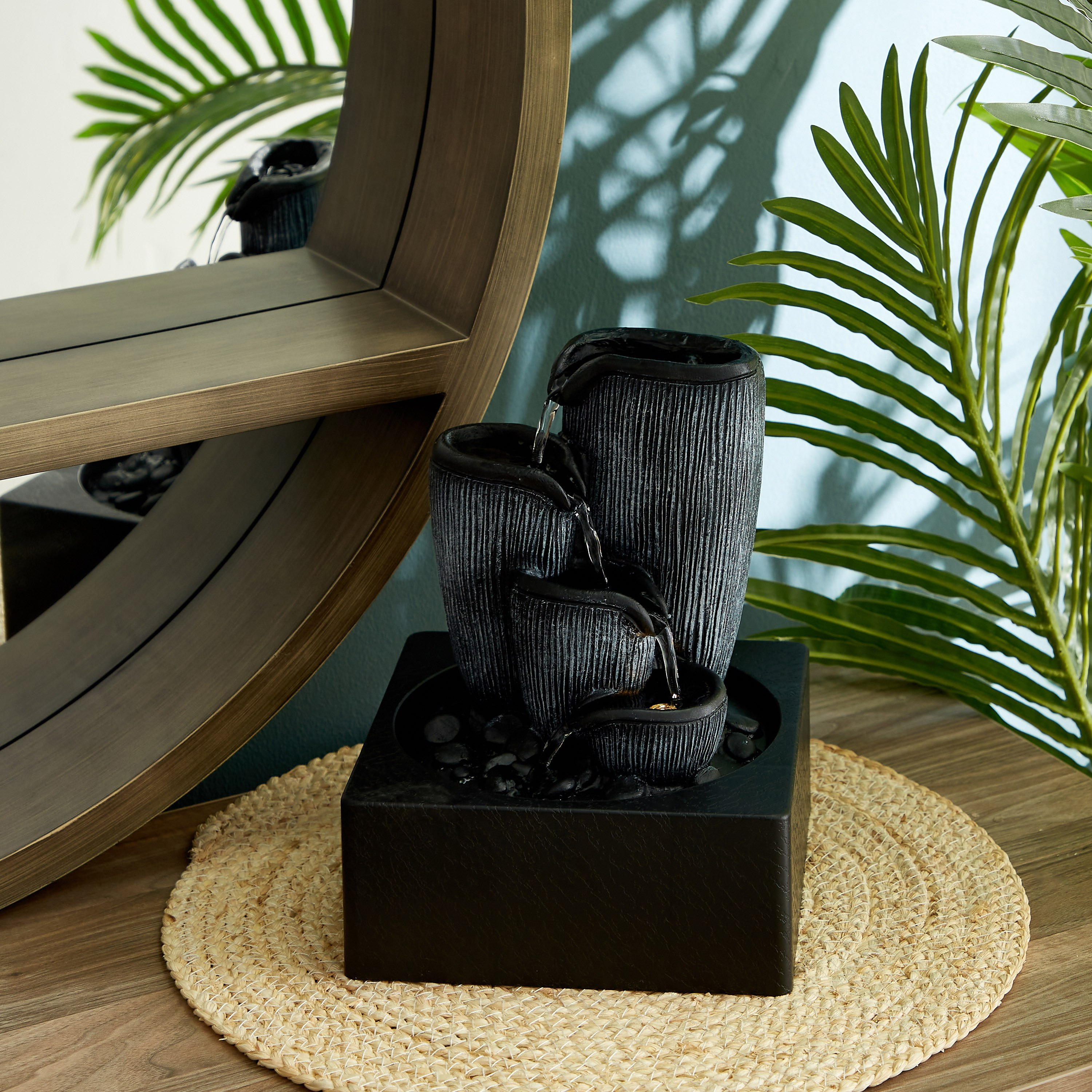 نافورة بتصميم جرة بمصباح إضاءة أصفر واحد من أمبر مودرن - 18x18x25سم-hbxhomeware-hbxdecorandfurnishings-image-1
