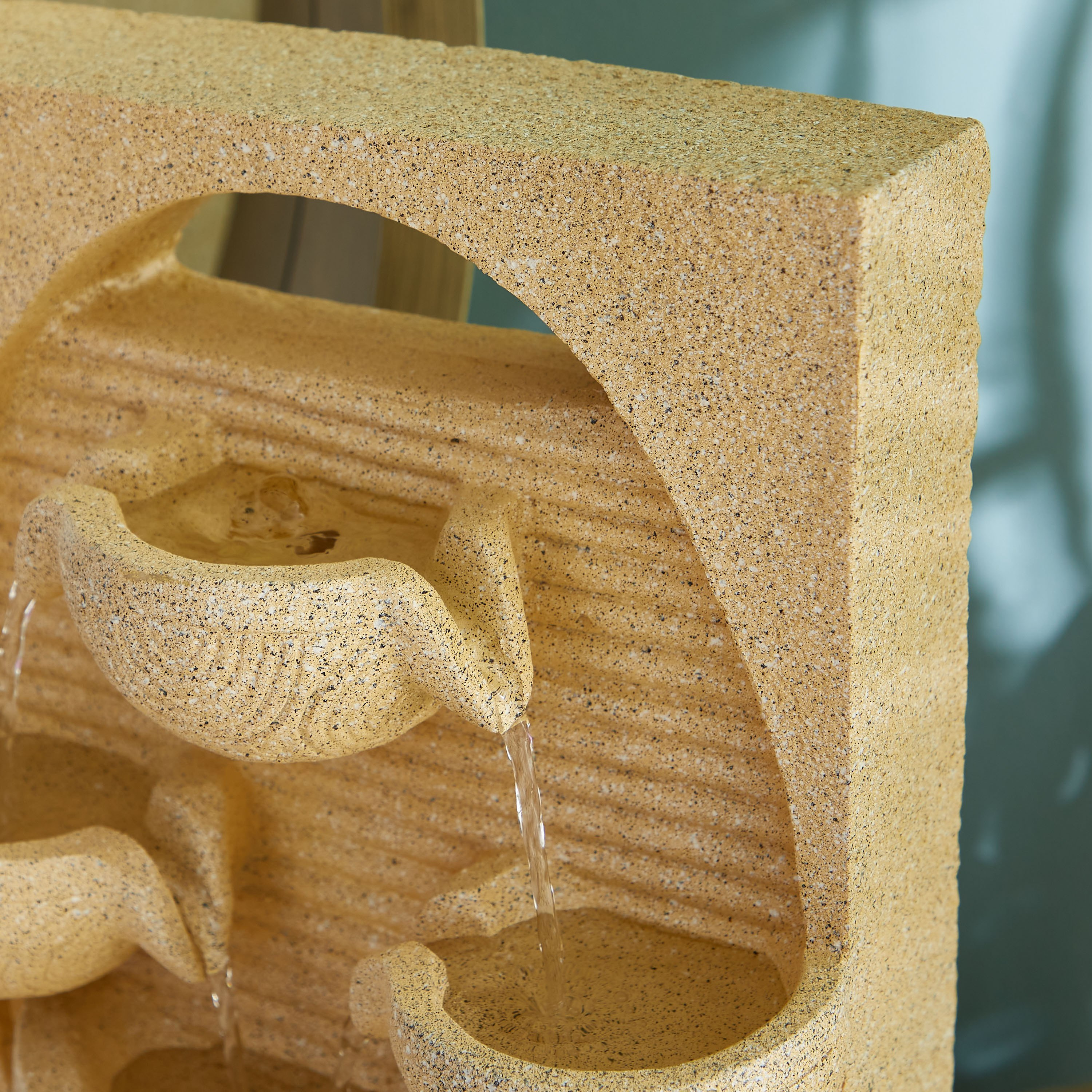 نافورة جيومانتيك بقرص إضاءة ملون واحد من عنبر - 31x23x40 سم-PROMO_HB_AE_B1G1_250925-image-2