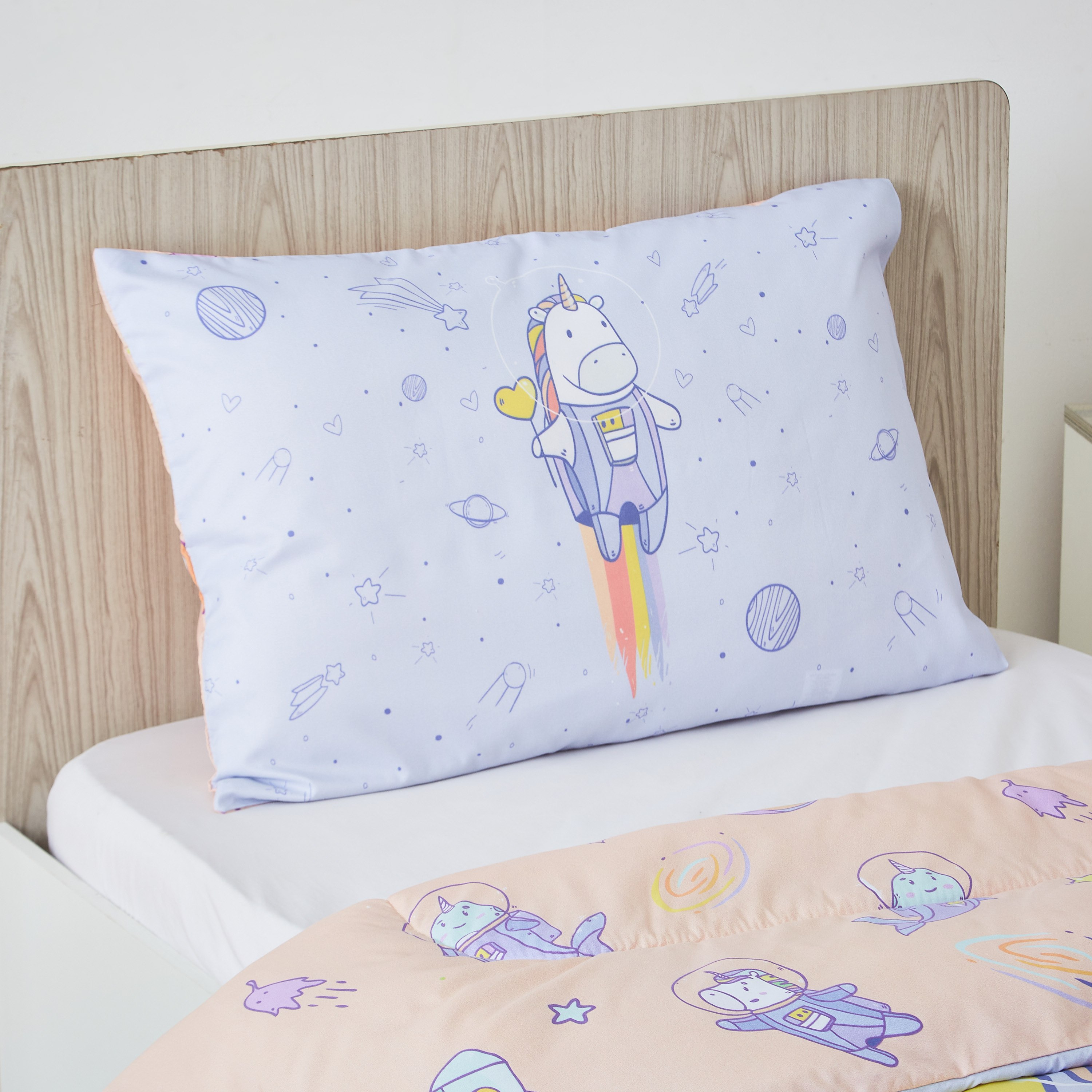 طقم لحاف فردي قطعتين بطبعات يونيكورن الفضاء ديجيتال من موديش- 130x220 سم-hbxhomeware-hbxkidsandyouth-image-3