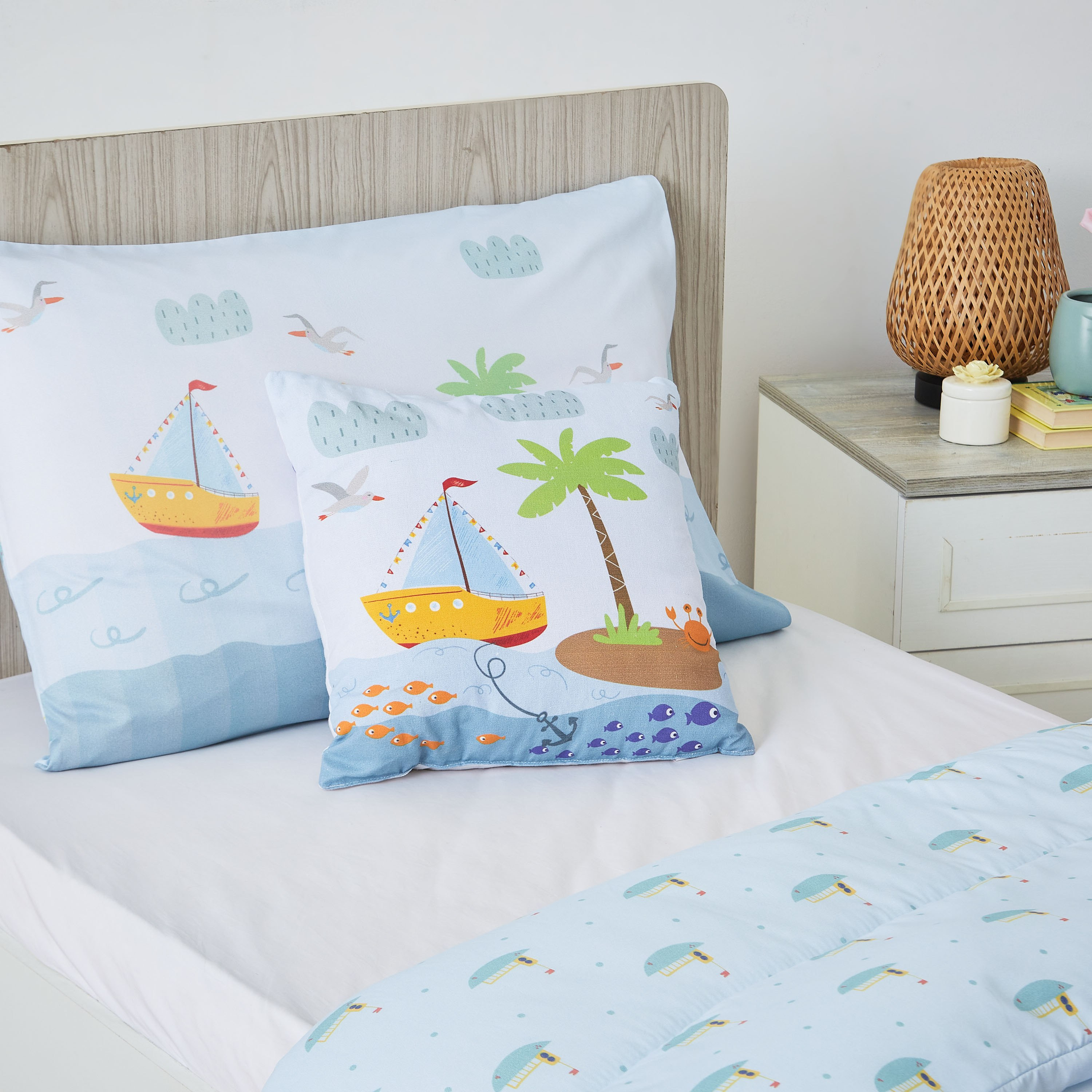 وسادة بطبعات ديجيتال من موديش سي - 40x40 سم-hbxhomeware-hbxkidsandyouth-image-3