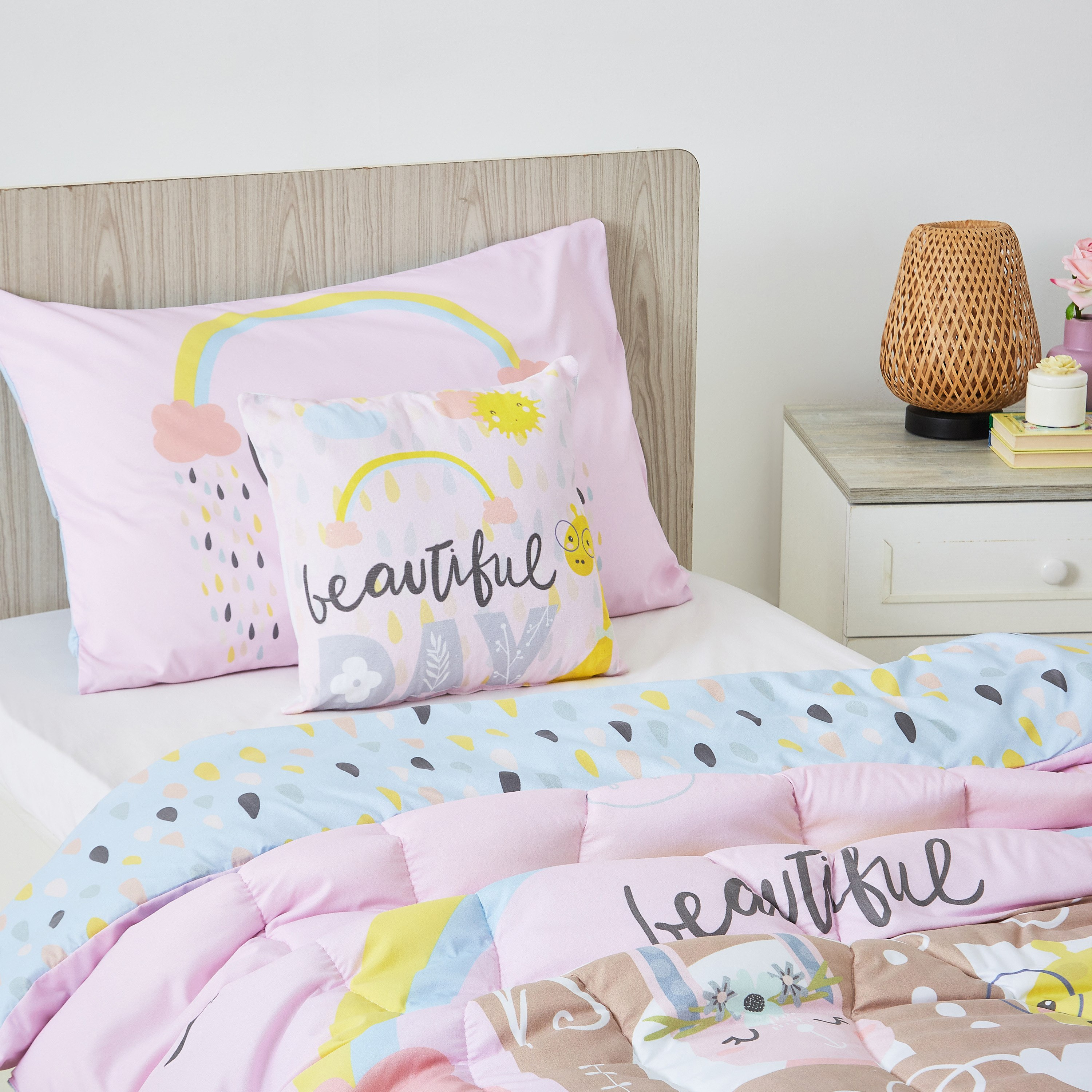 وسادة محشوة بطبعات بيوتيفول ديجيتال من موديش - 40x40 سم-hbxhomeware-hbxkidsandyouth-image-3