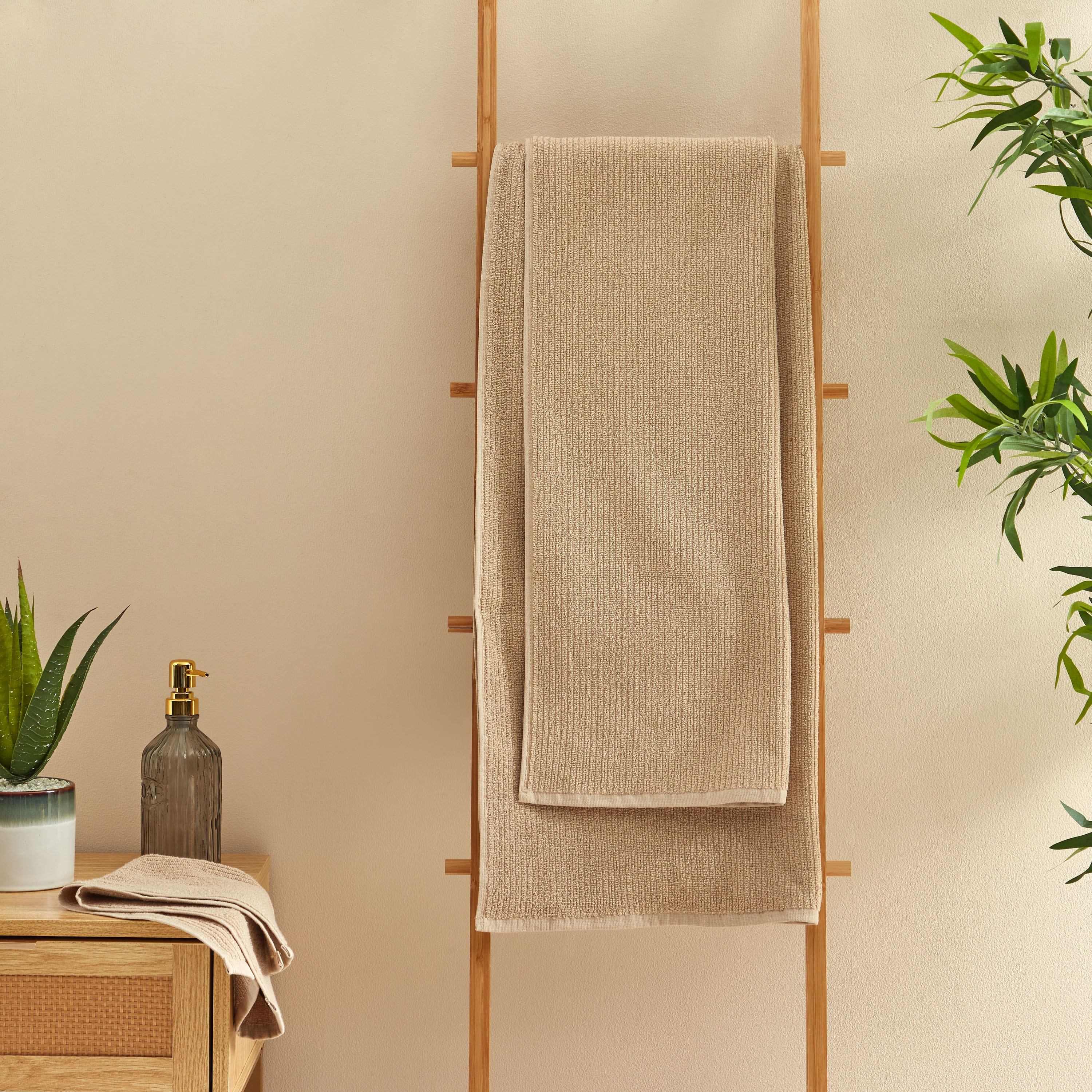 طقم مناشف قطنية مضلعة من أورلا - 3 قطع-hbxbathroom-bathroomtextiles-image-2