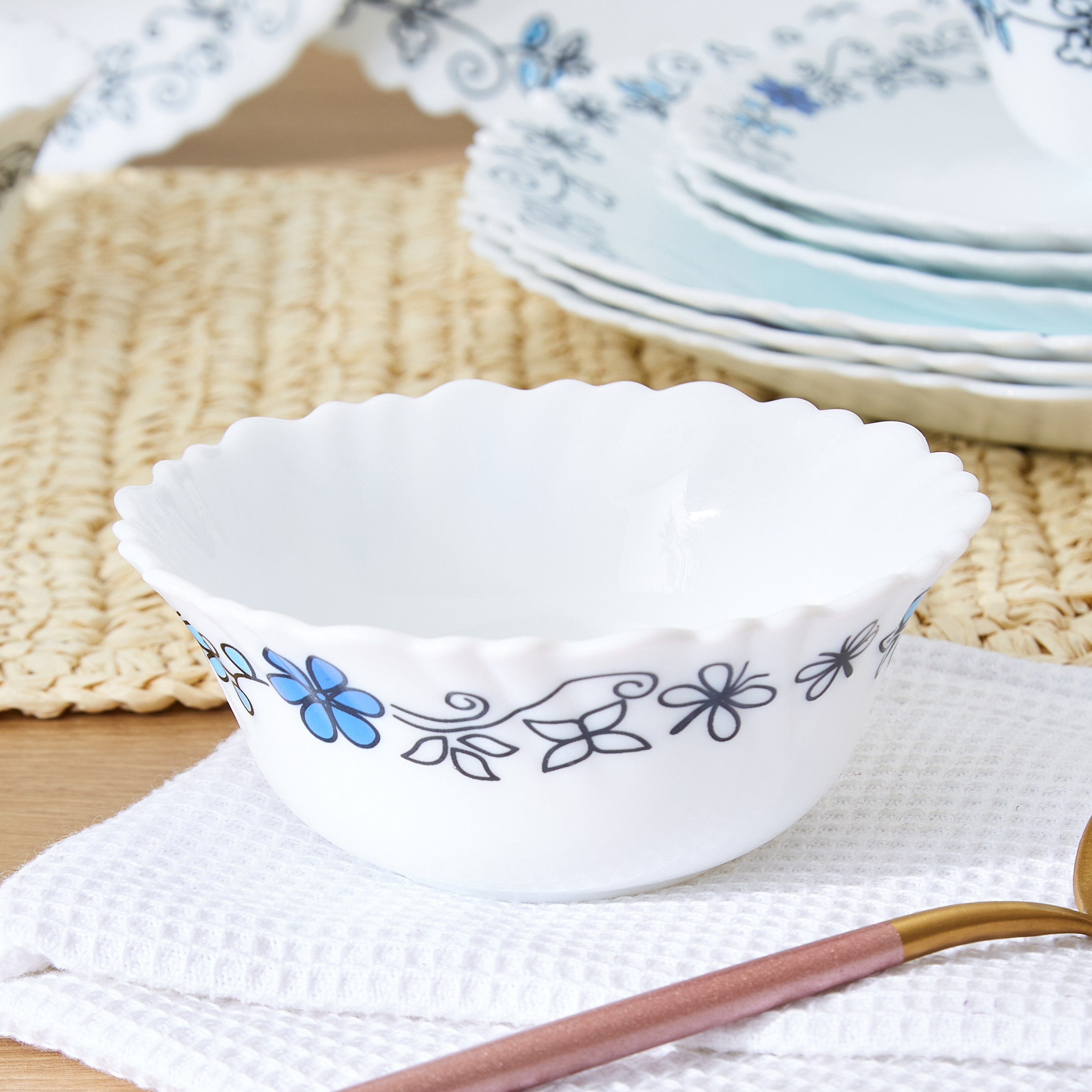 طقم عشاء أوبالوير بلو إيريس 12 قطعة من أتلانتا-hbxhomeware-hbxkitchen-image-4