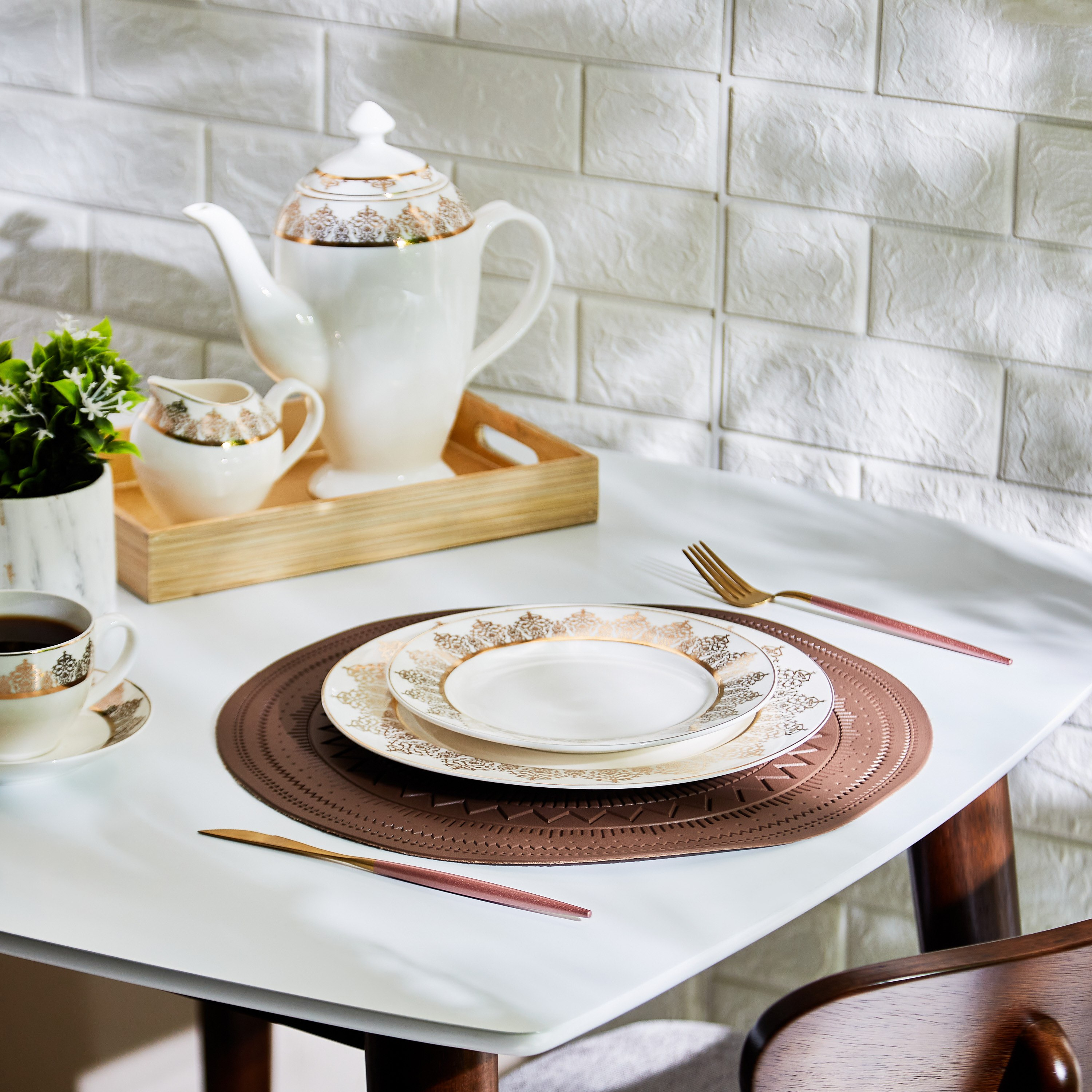 لبادة صحون بي في سي  - 38 سم-hbxdecorandfurnishings-homefurnishings-tablelinens-image-3