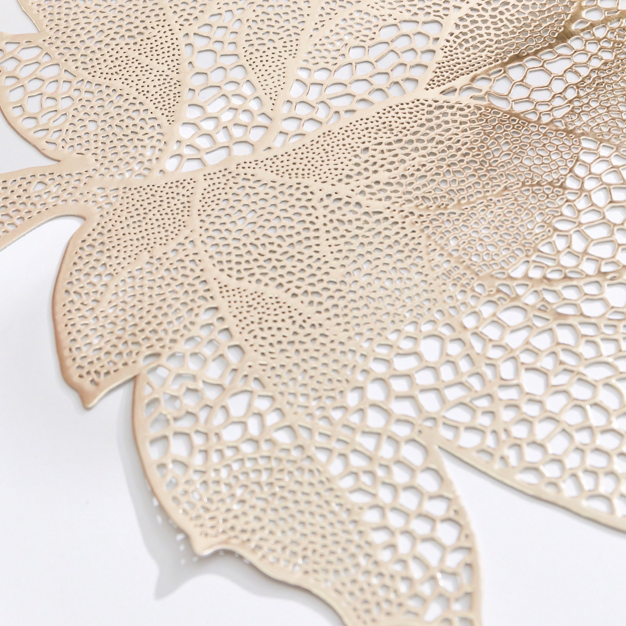 Maple Leaf PVC Placemat - 42x43 cm-hbxdecorandfurnishings-homefurnishings-tablelinens-image-2