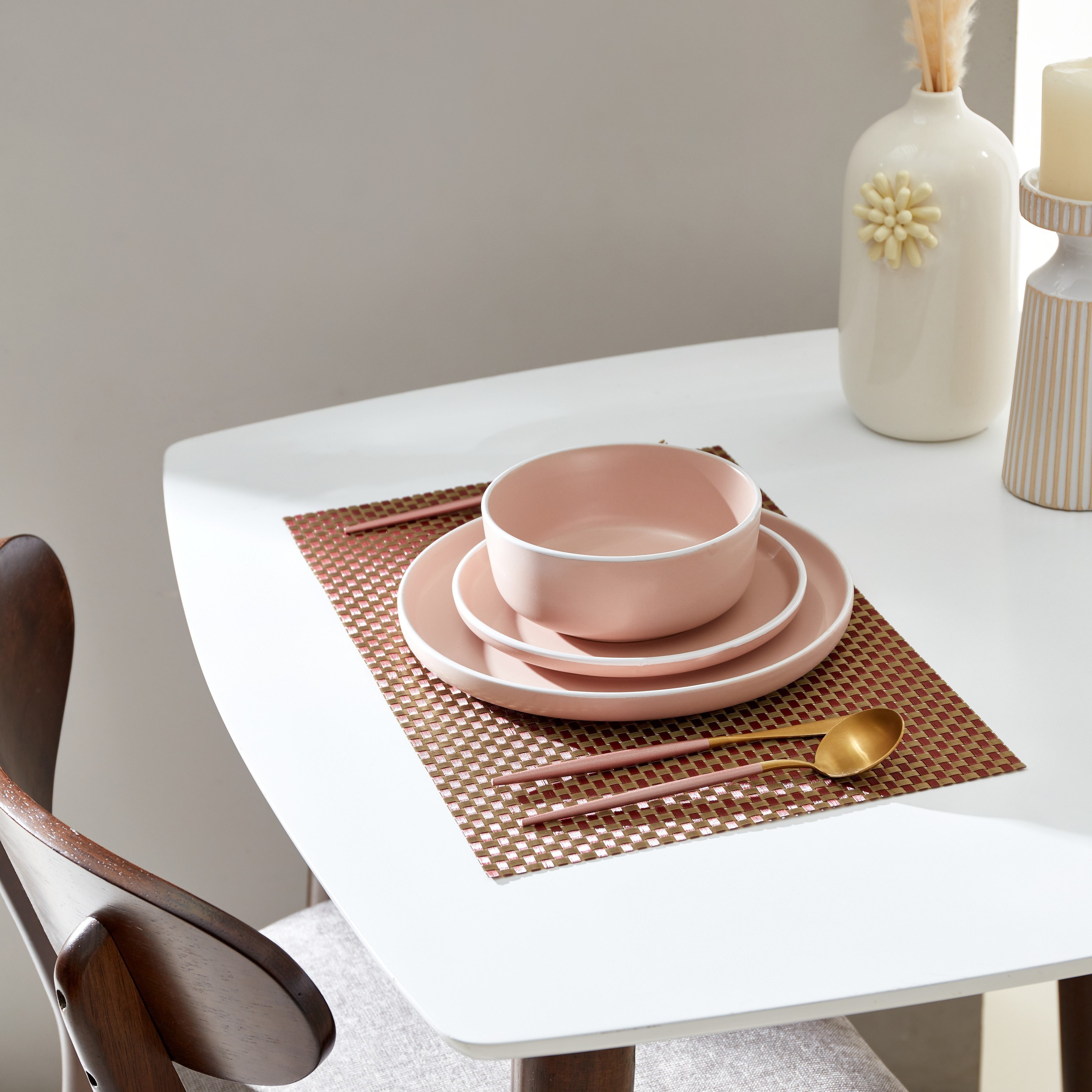 لبادة صحون بي في سي من كولتون - 30x45 سم-hbxdecorandfurnishings-homefurnishings-tablelinens-image-3
