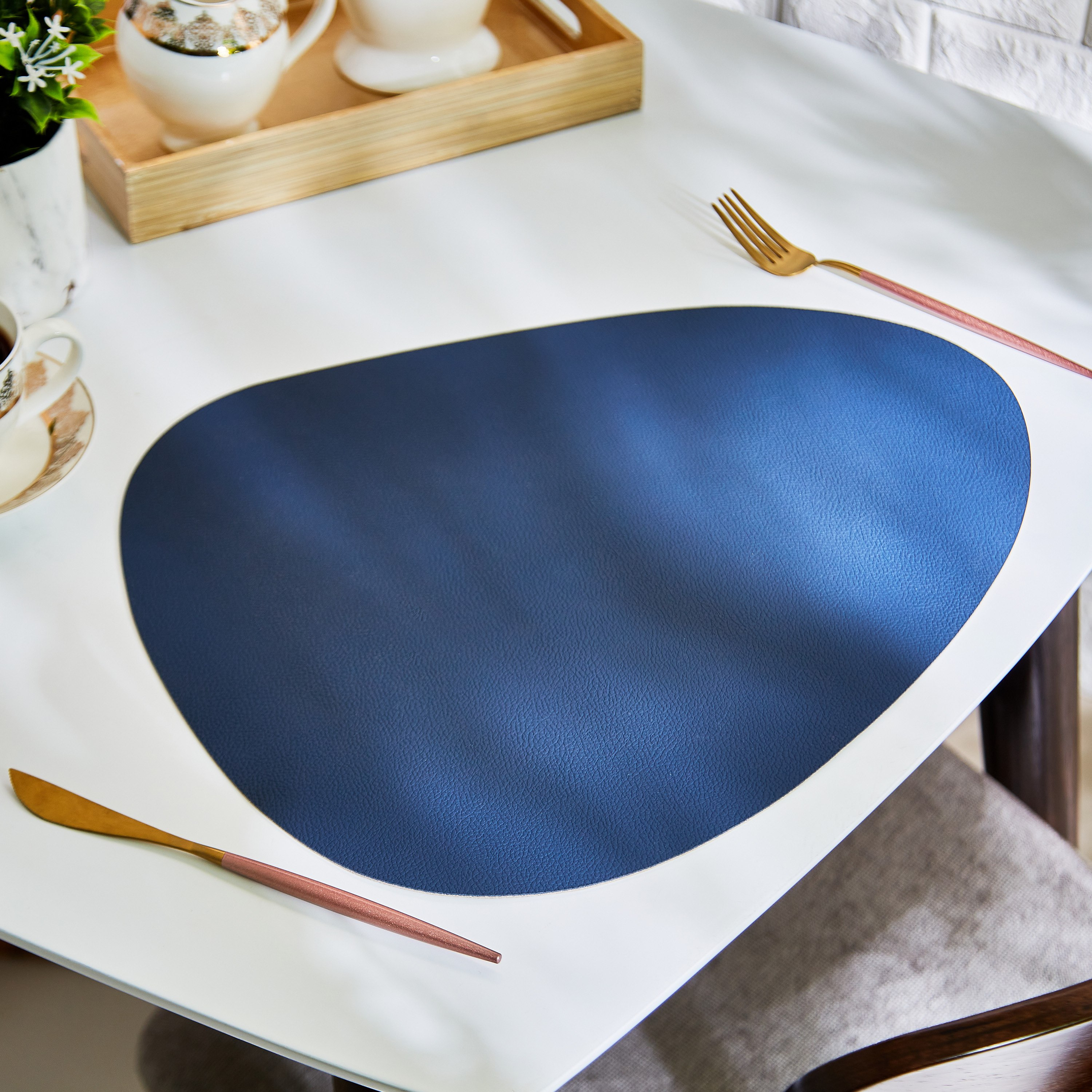 لبادة صحون بيضاوية على الوجهين من كلوريد البولي فينيل من بيبل - 37x45 سم-hbxdecorandfurnishings-homefurnishings-tablelinens-image-2