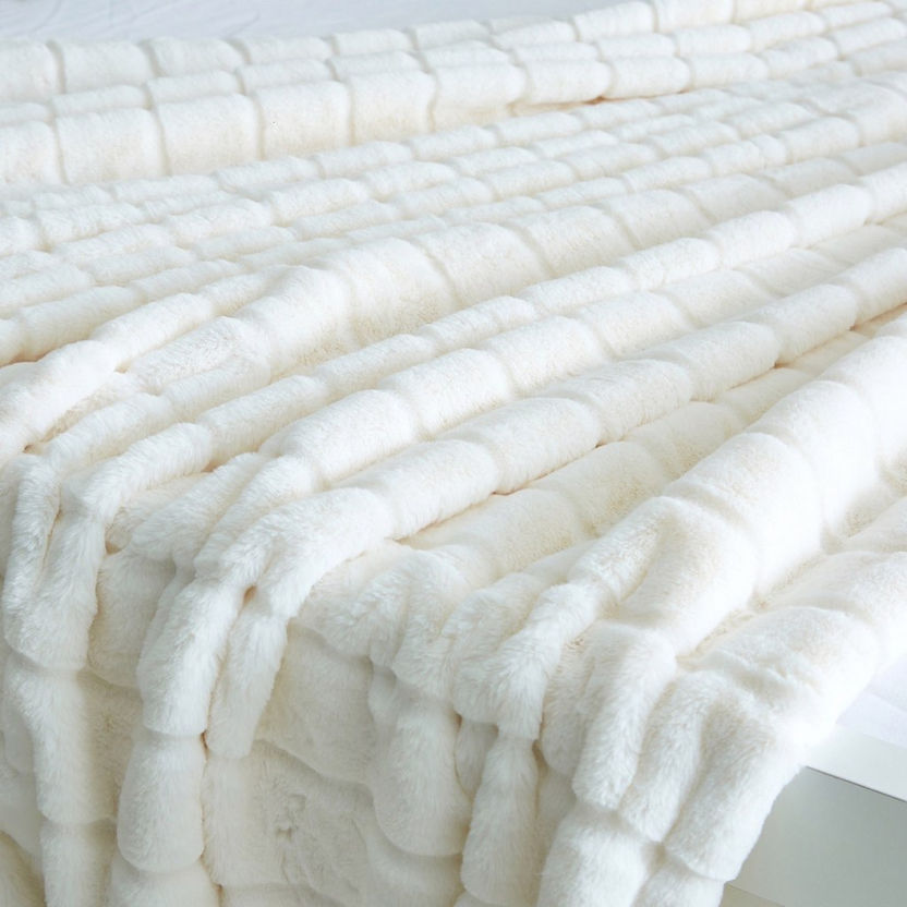 Nellie Faux Fur Twin Blanket - 150x220 cm-Blankets-image-2
