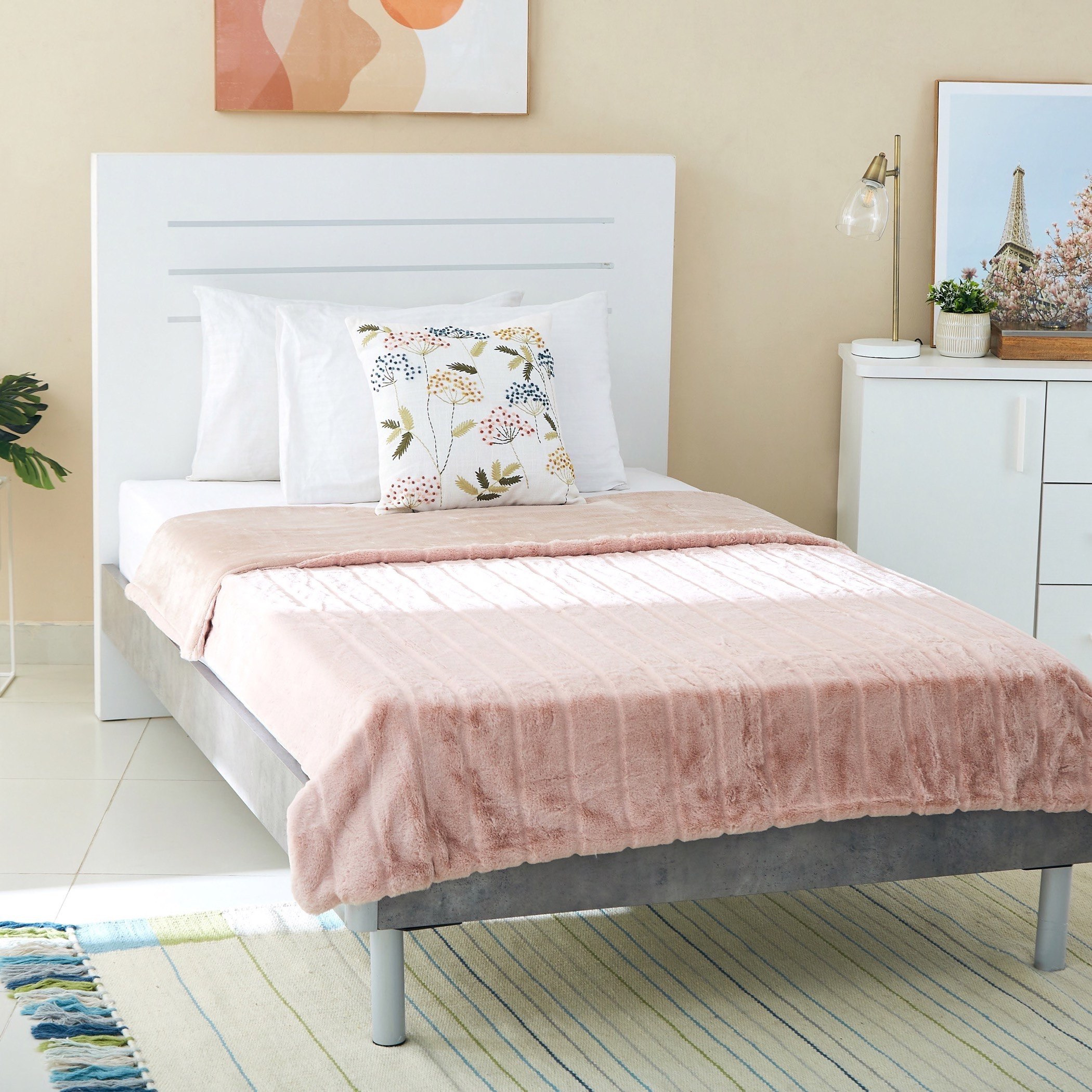 بطّانية فرو صناعي مزدوجة من نيلي - 150x220 سم-hbxhomeware-hbxbedroom-image-6