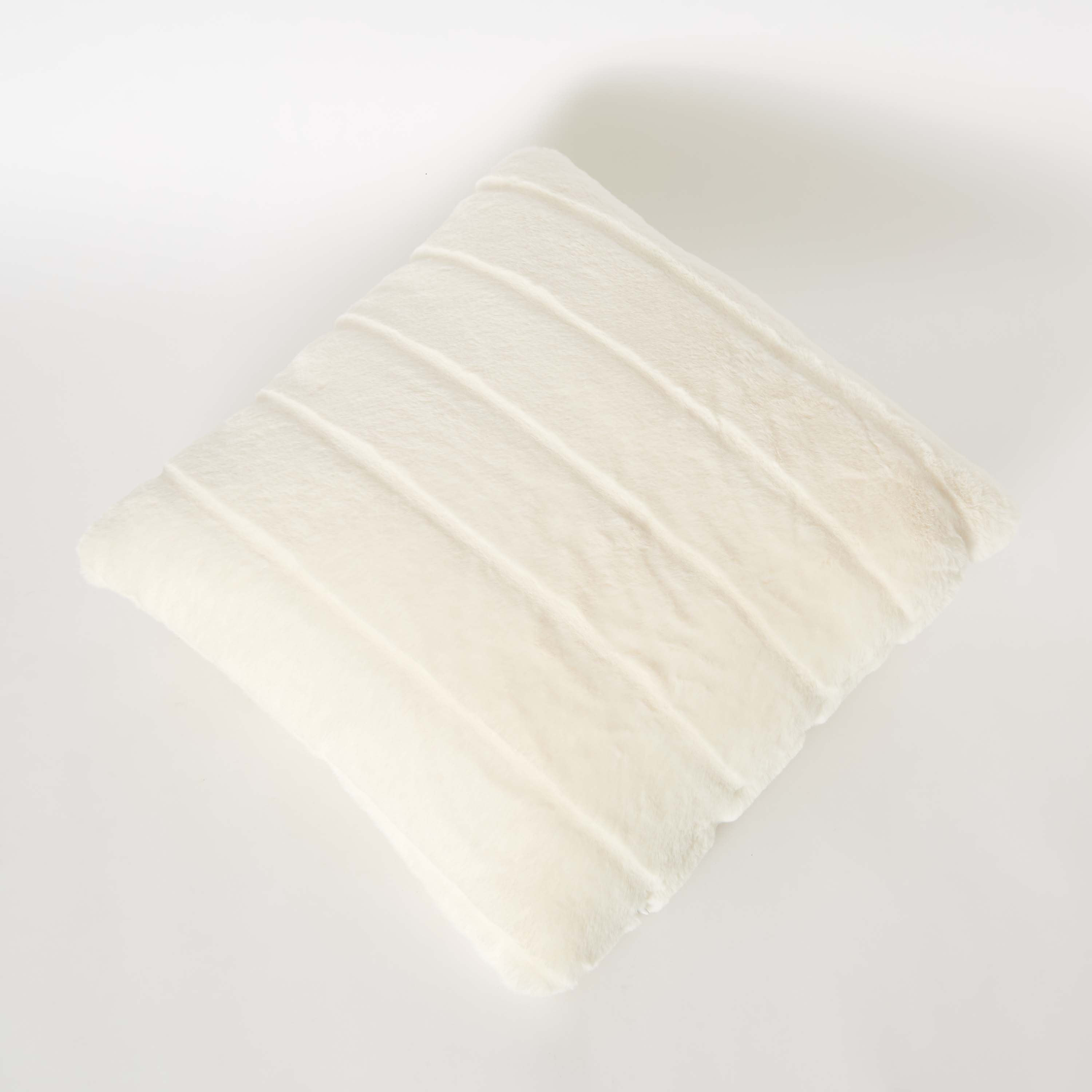 وسادة محشوة جاكار بفرو الأرنب الصناعي من نيللي - 45x45 سم-hbxlivingroom-furnishings-cushionsandcovers-filledcushions-image-5