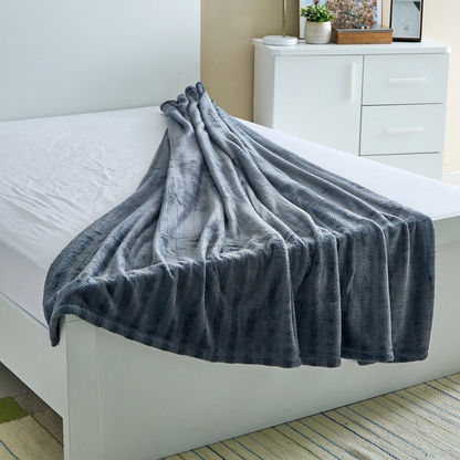 Emily Jacquard Flannel Queen Blanket - 200x220 cms