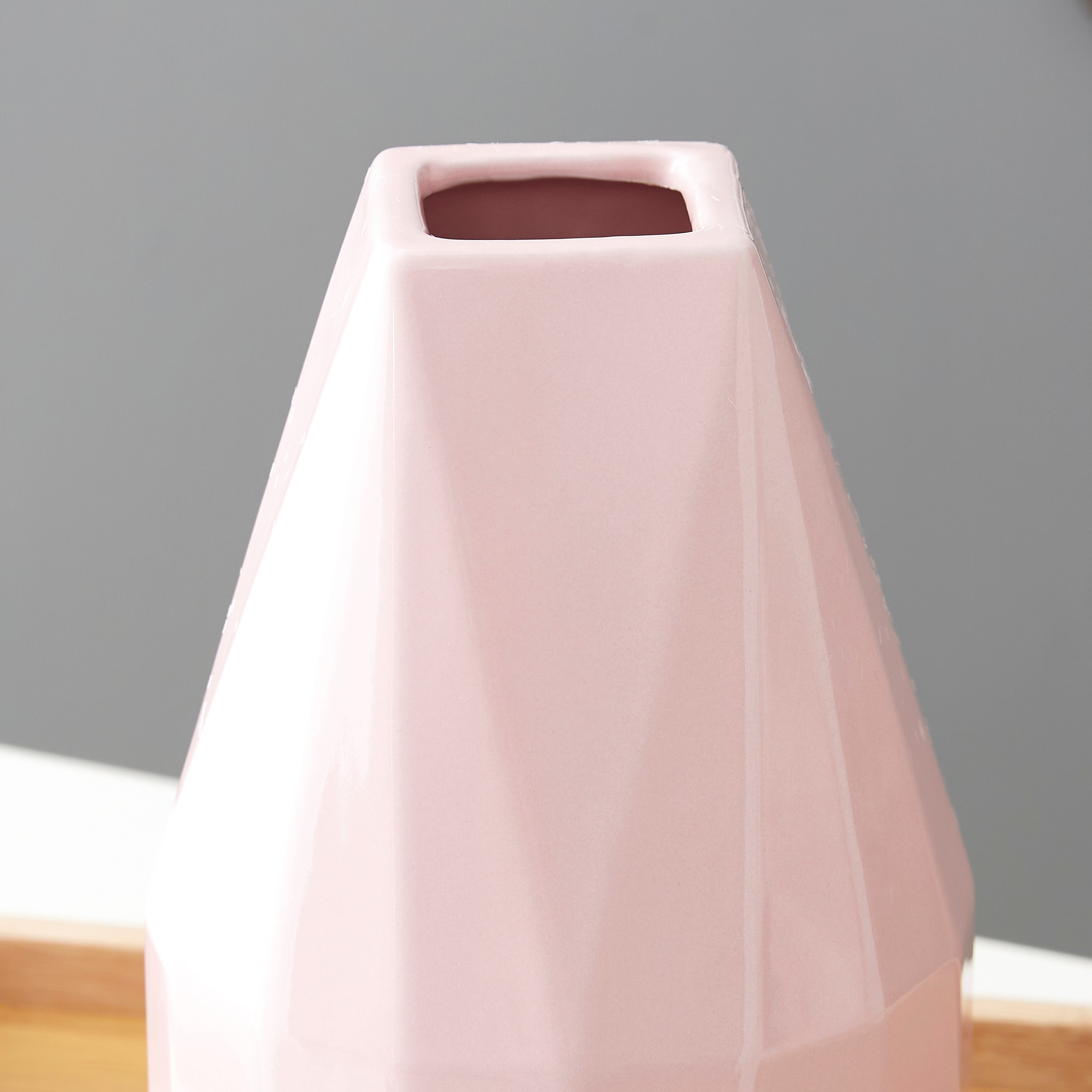 Sansa Ceramic Faceted Vase - 14.5x14.5x23.5 cm-hbxbedroom-decorandaccessories-vases-image-3