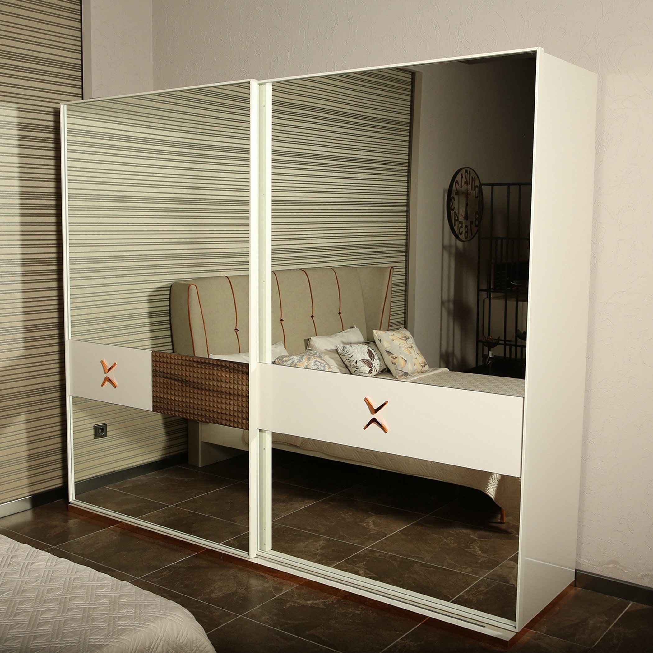 خزانة ملابس بباب انزلاقي ومرآة من فيدورا-hbxfurniture-wardrobes-image-1